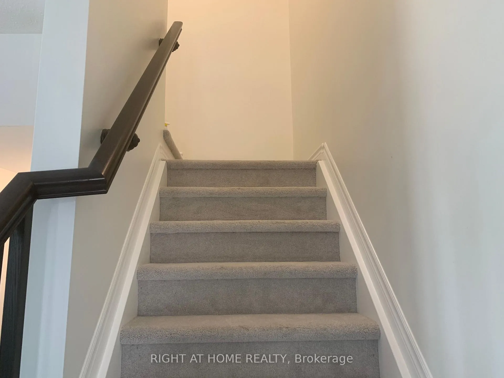 Photo 12 of 46 Squashberry Lane, Ottawa, Kanata - Emerald Meadows/Trailwest — HOMEH
