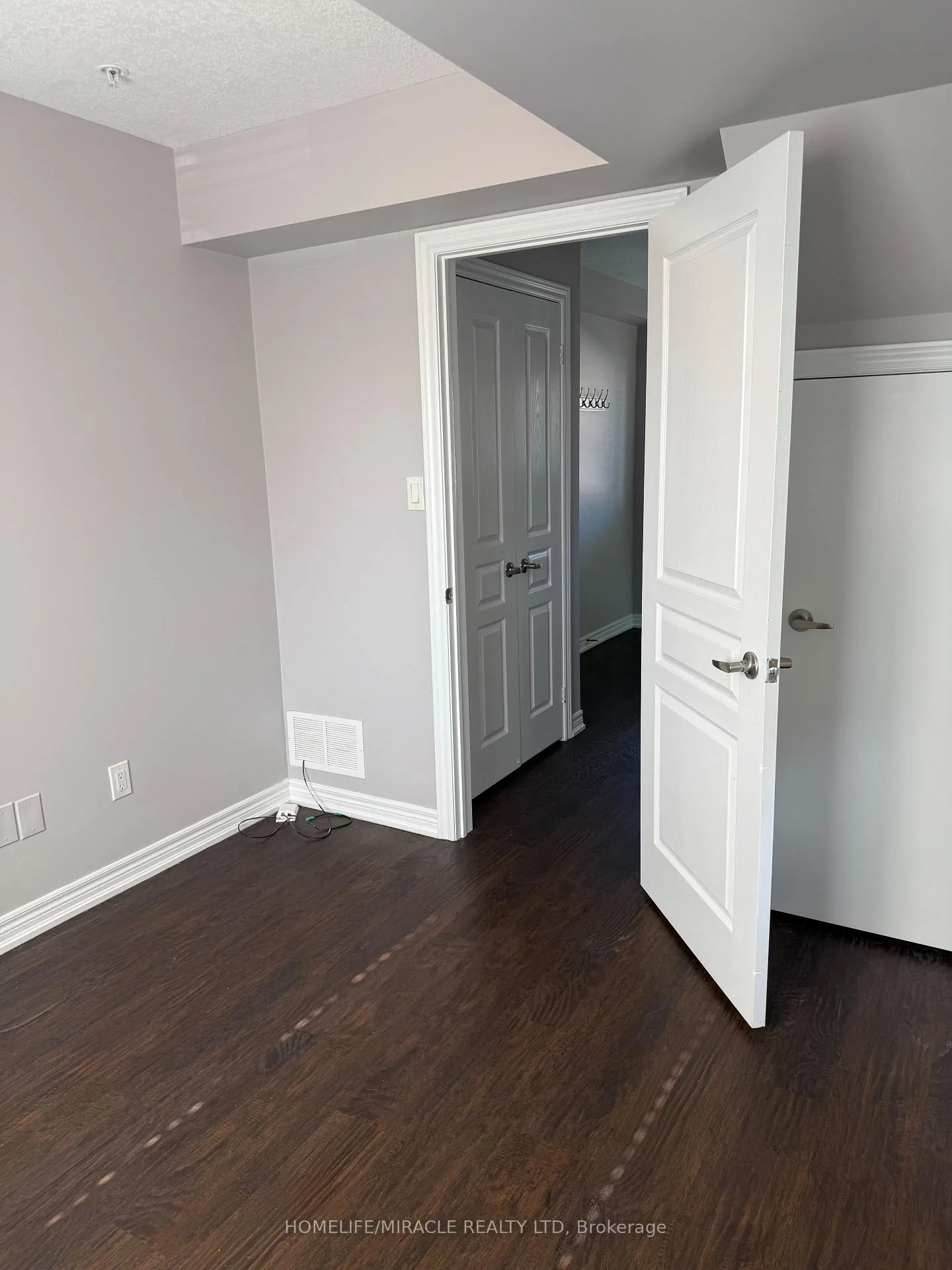 Photo 9 of 53 Oliver Lane, St. Catharines, Secord Woods — HOMEH