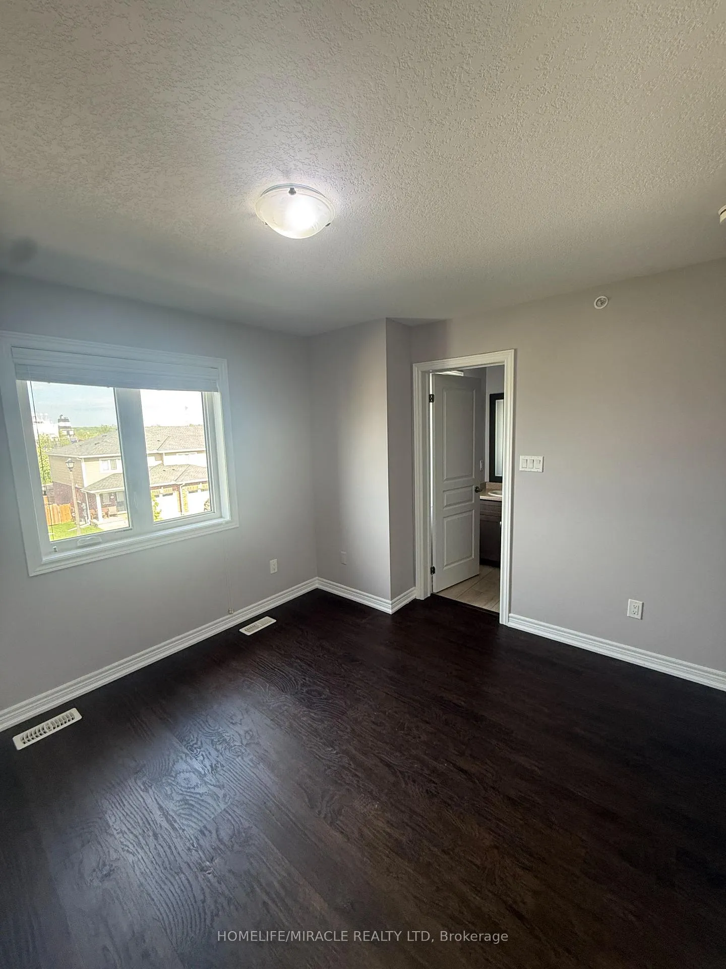 Photo 32 of 53 Oliver Lane, St. Catharines, Secord Woods — HOMEH