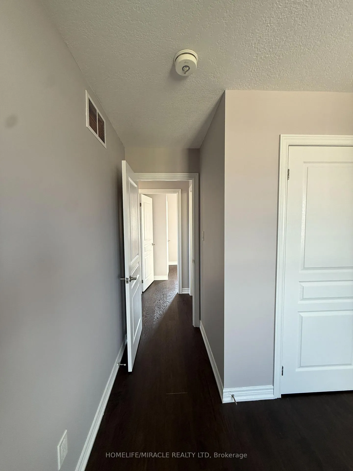 Photo 34 of 53 Oliver Lane, St. Catharines, Secord Woods — HOMEH