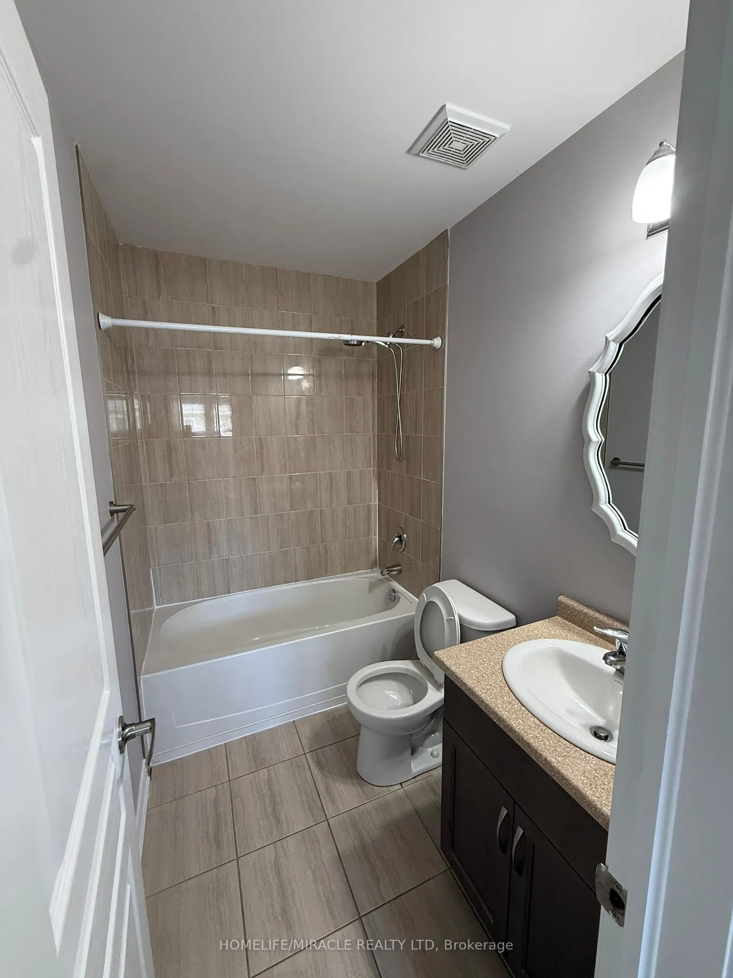 Photo 37 of 53 Oliver Lane, St. Catharines, Secord Woods — HOMEH
