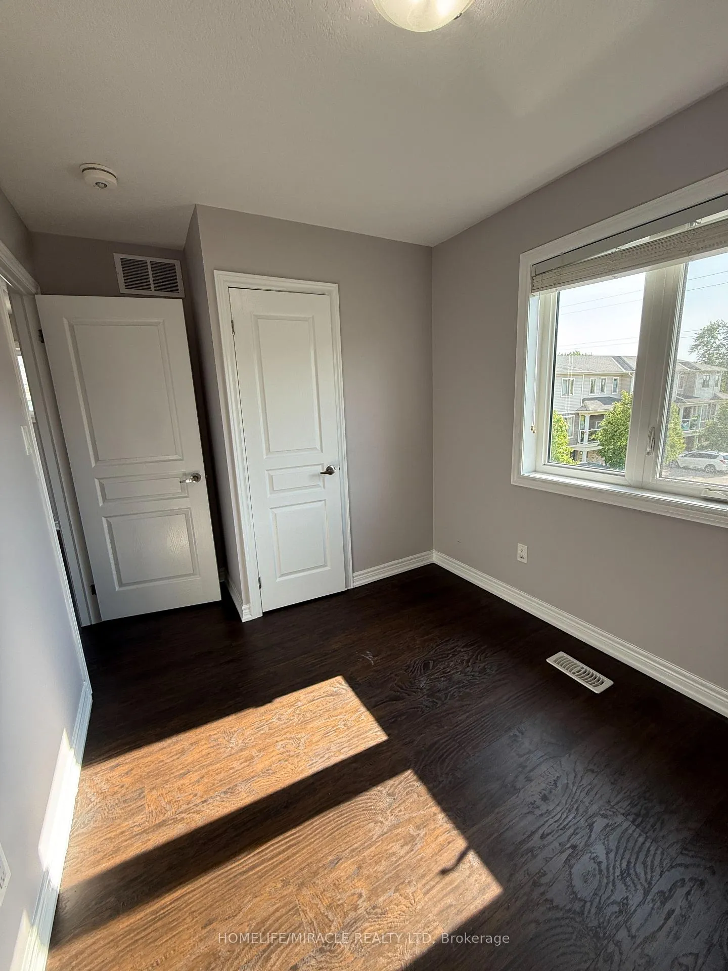 Photo 39 of 53 Oliver Lane, St. Catharines, Secord Woods — HOMEH