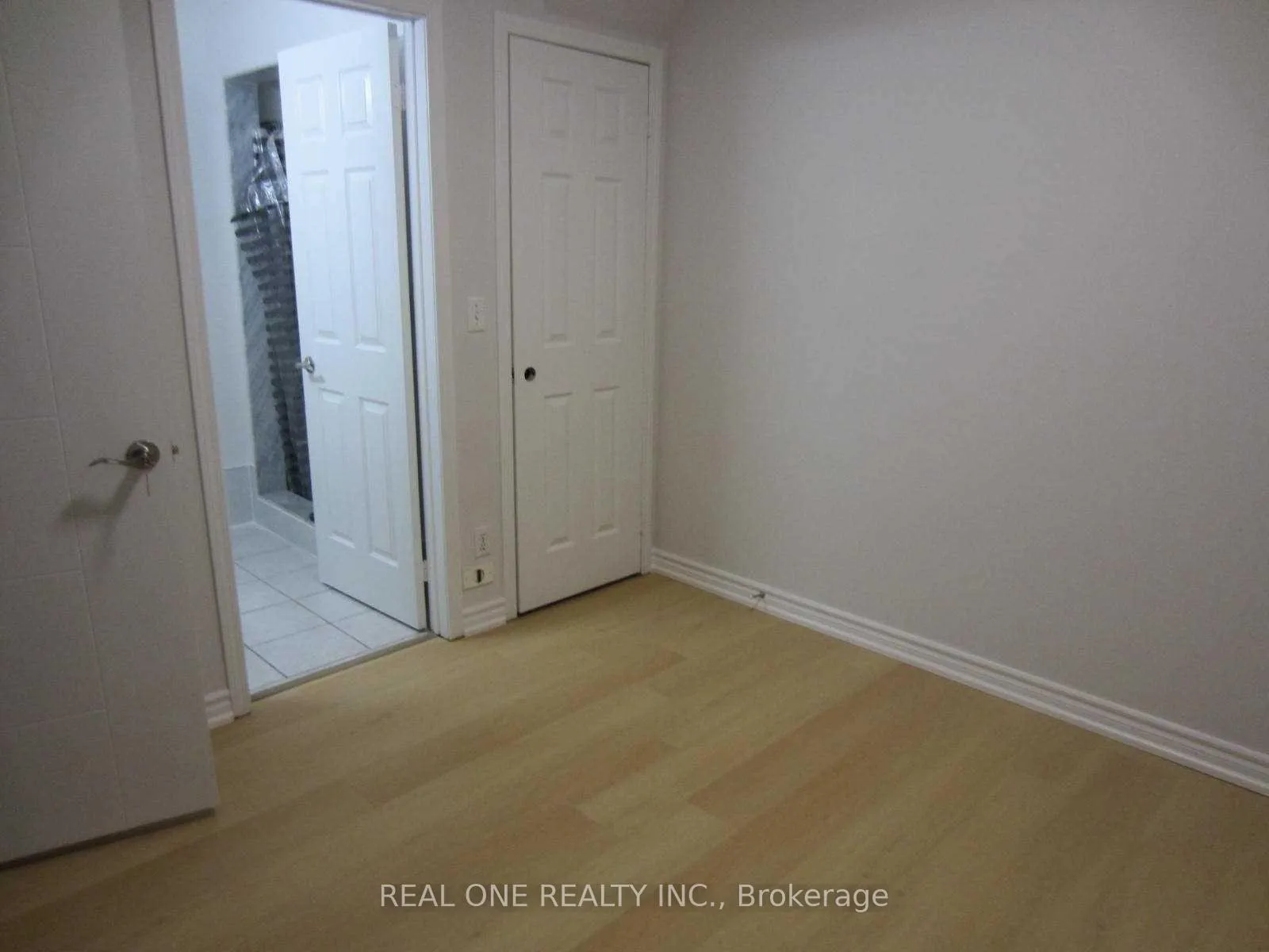 Photo 6 of Unit 5, 6 Cox Boulevard, Markham, Unionville — HOMEH