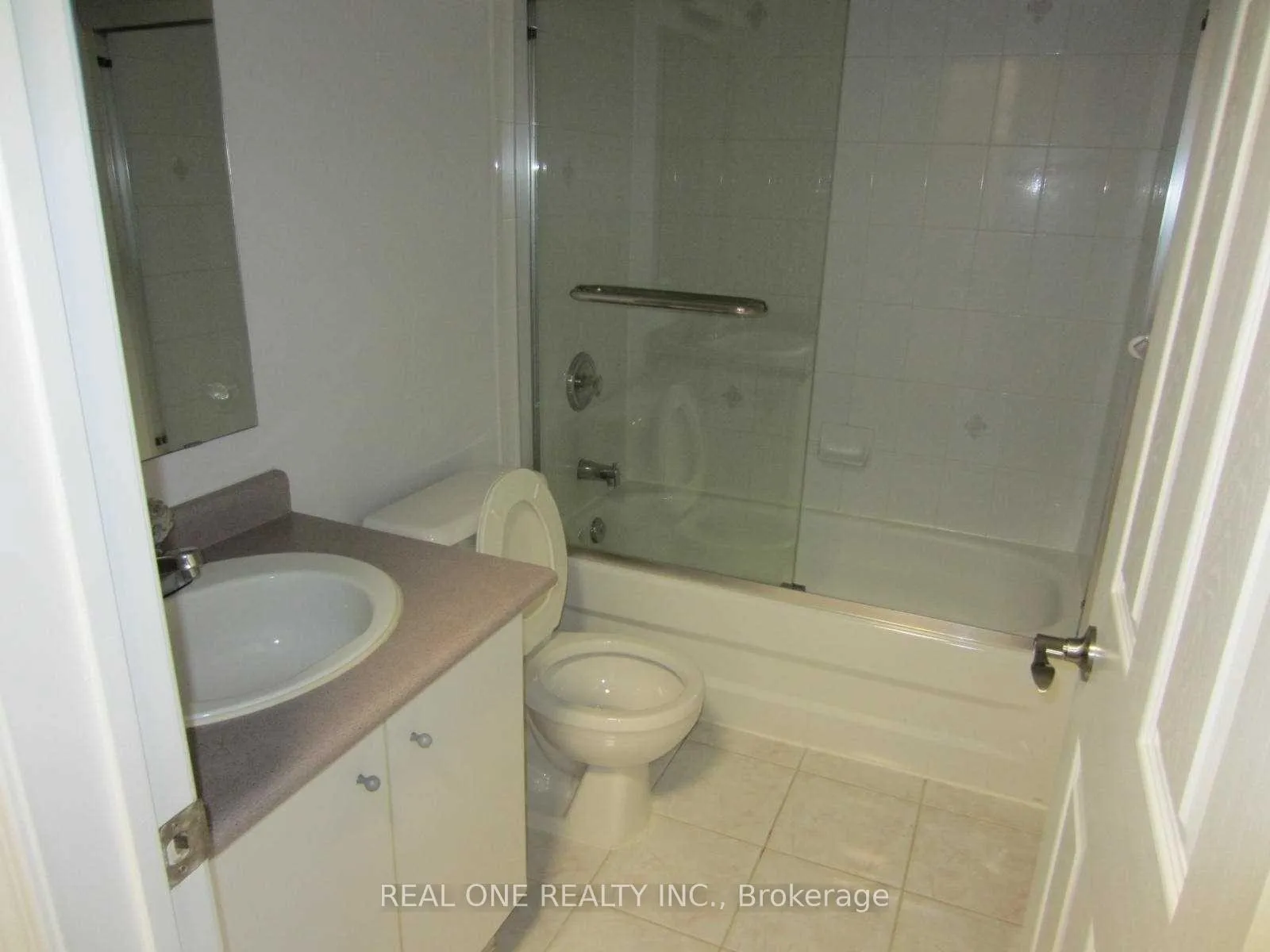 Photo 9 of Unit 5, 6 Cox Boulevard, Markham, Unionville — HOMEH