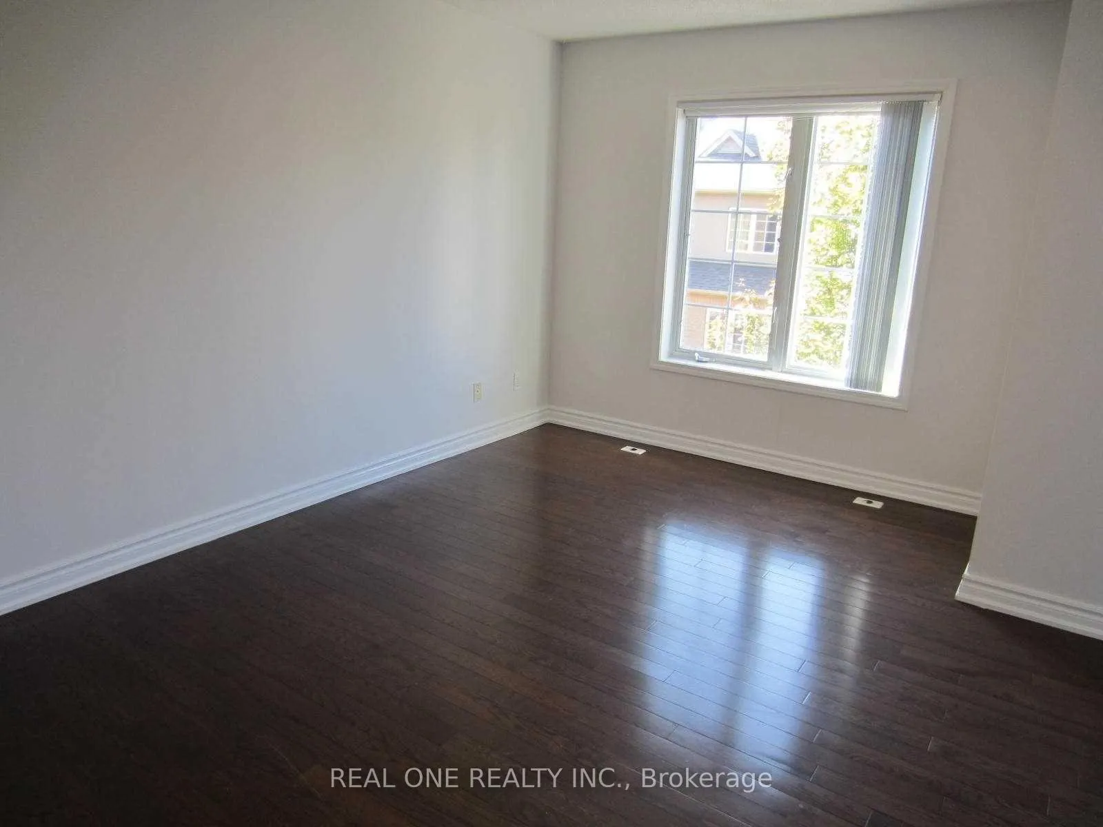 Photo 11 of Unit 5, 6 Cox Boulevard, Markham, Unionville — HOMEH