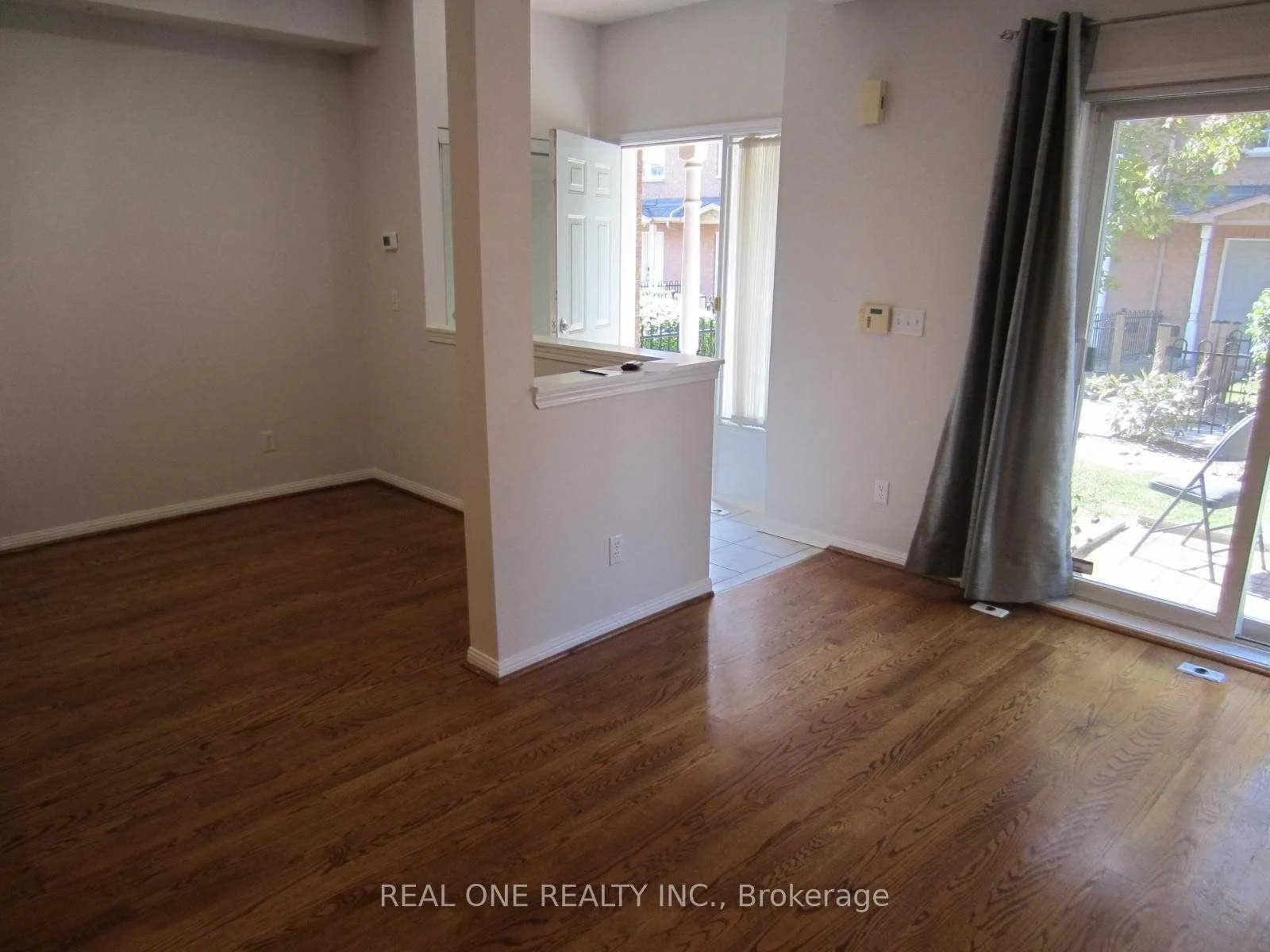 Photo 16 of Unit 5, 6 Cox Boulevard, Markham, Unionville — HOMEH