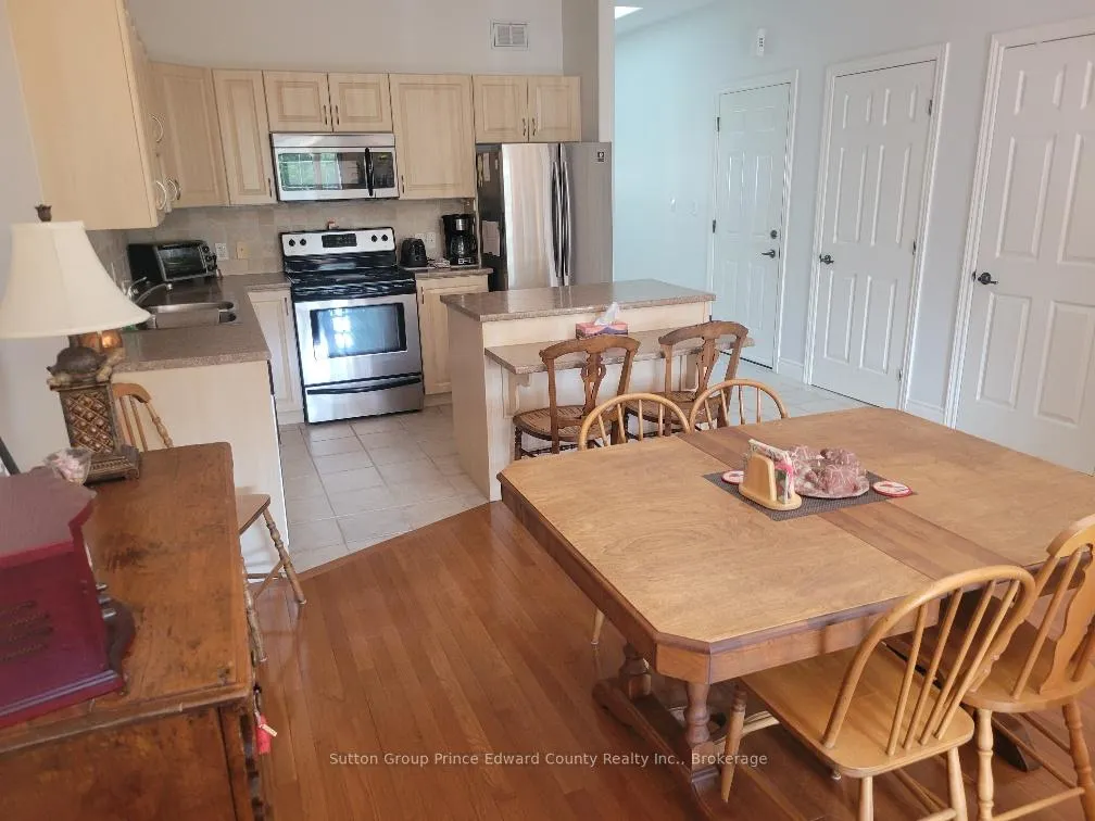 Photo 10 of Unit 5, 16 Lane Avenue, Belleville, Belleville Ward — HOMEH