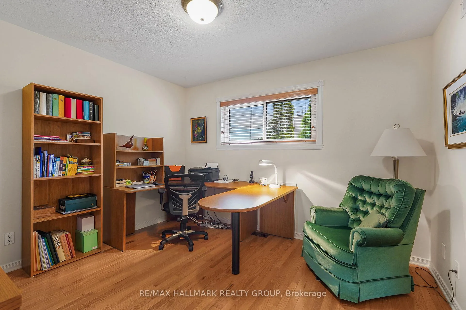Photo 19 of 578 Tourelle Drive, Ottawa, Fallingbrook/Gardenway South — HOMEH