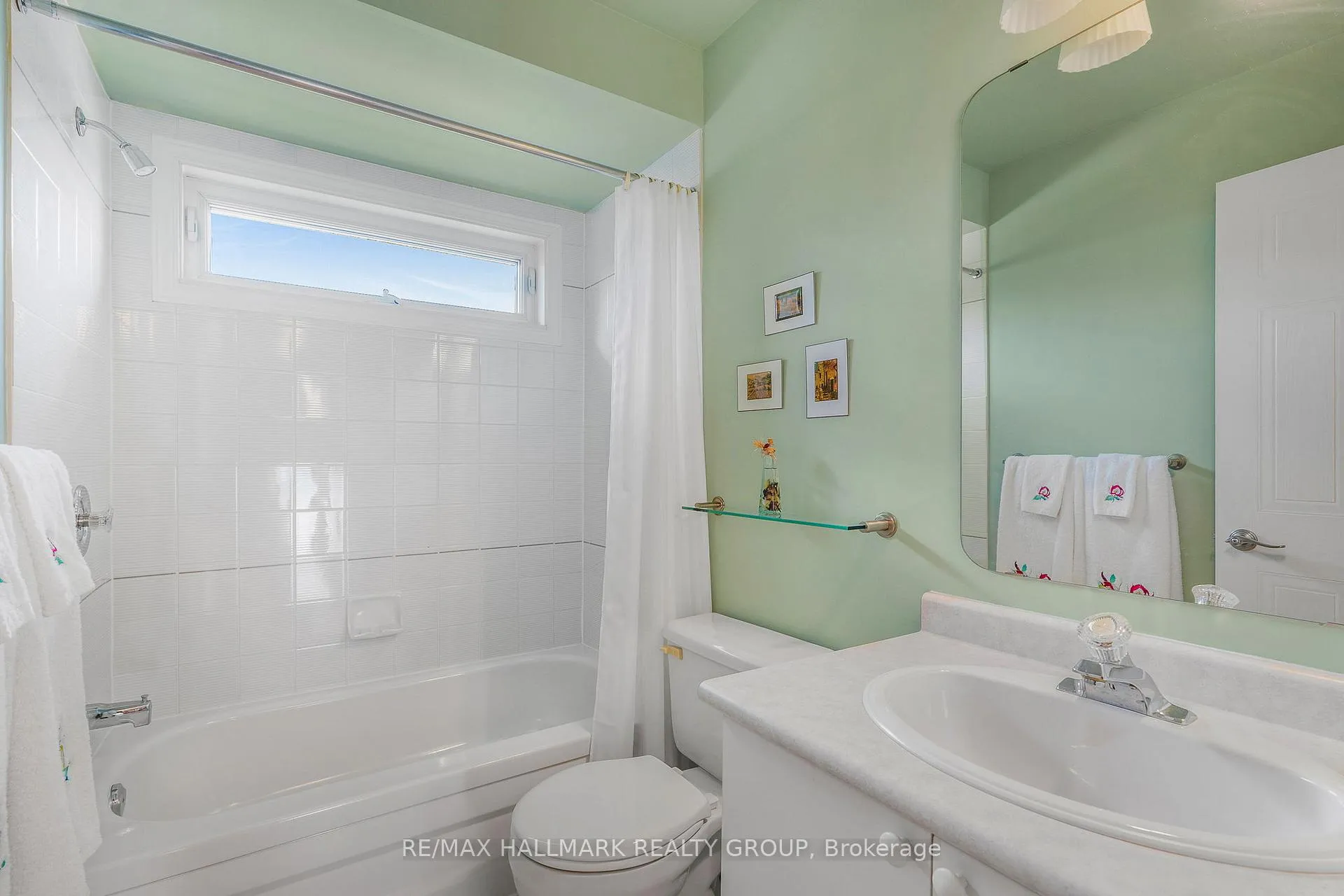Photo 21 of 578 Tourelle Drive, Ottawa, Fallingbrook/Gardenway South — HOMEH