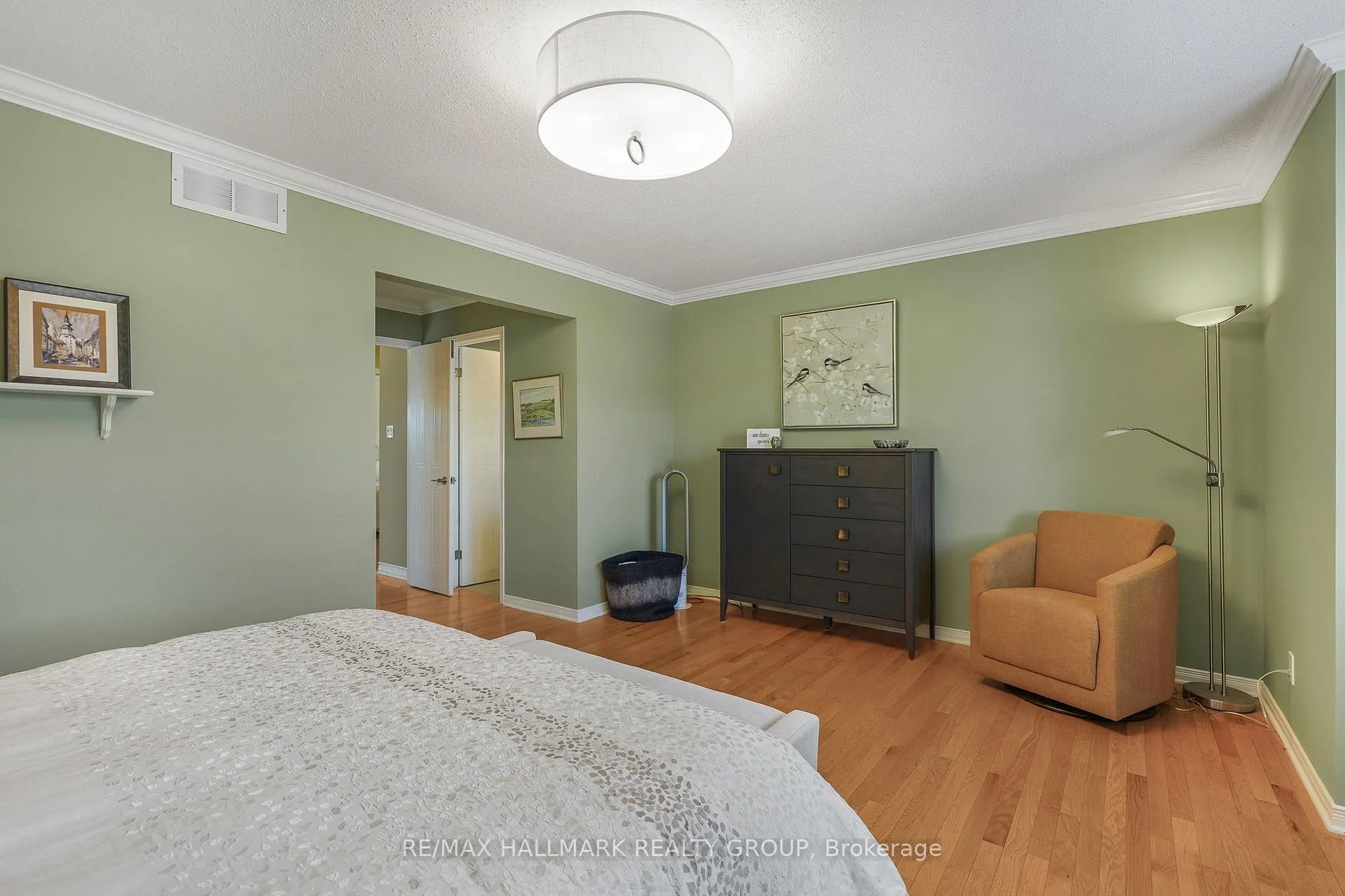 Photo 23 of 578 Tourelle Drive, Ottawa, Fallingbrook/Gardenway South — HOMEH