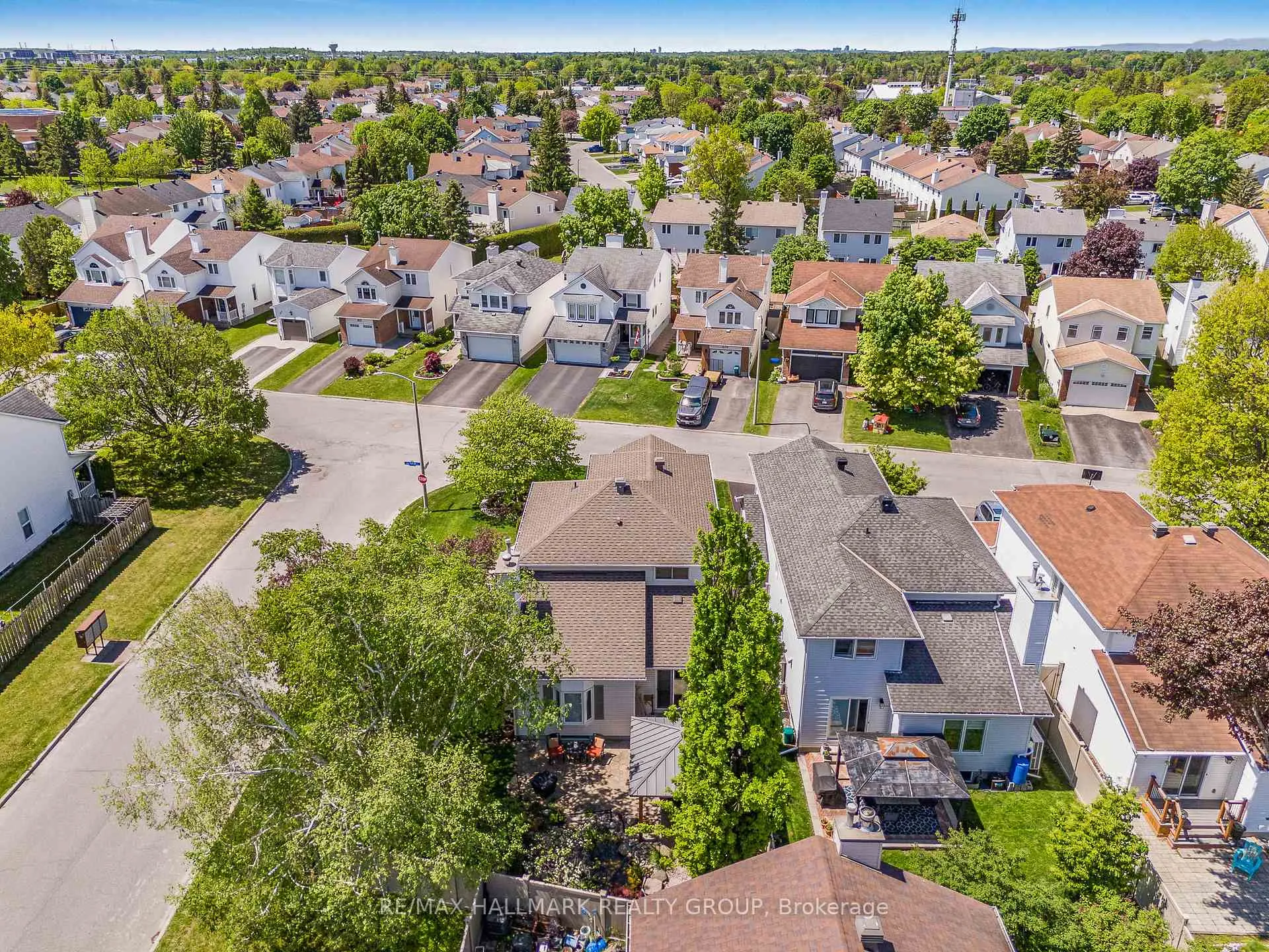 Photo 37 of 578 Tourelle Drive, Ottawa, Fallingbrook/Gardenway South — HOMEH
