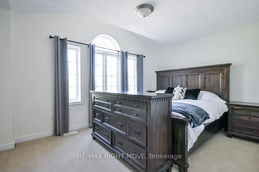Photo 32 of 122 Atlantis Drive, Orillia — HOMEH