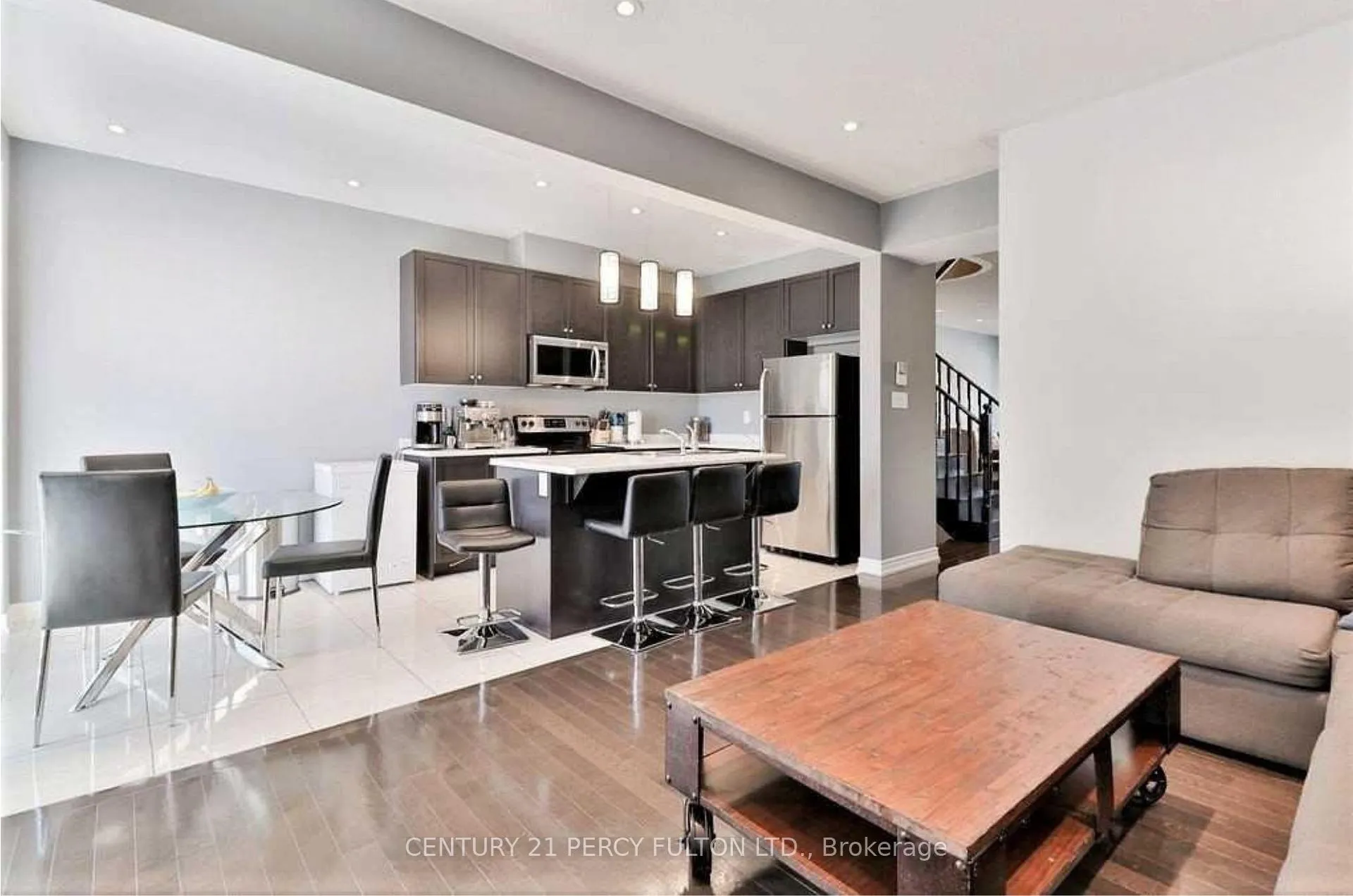 Photo 13 of 115 Bonnie Braes Drive, Brampton, Credit Valley — HOMEH