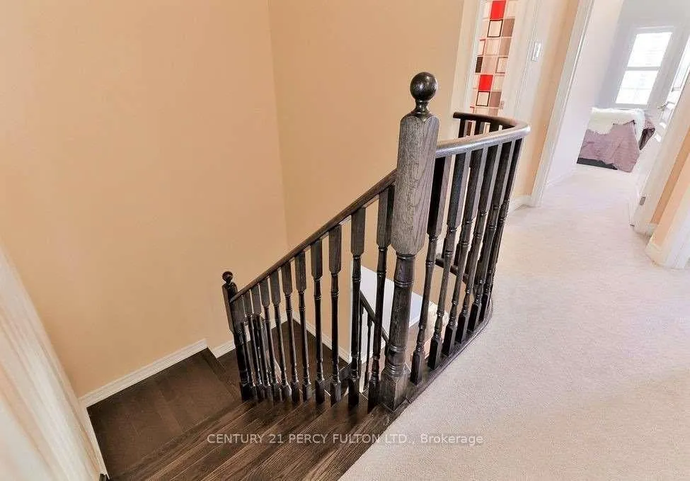 Photo 14 of 115 Bonnie Braes Drive, Brampton, Credit Valley — HOMEH