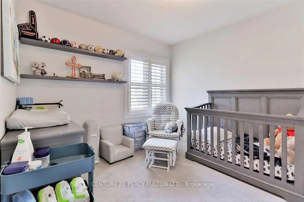 Photo 20 of 115 Bonnie Braes Drive, Brampton, Credit Valley — HOMEH