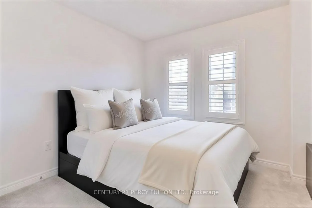 Photo 23 of 115 Bonnie Braes Drive, Brampton, Credit Valley — HOMEH