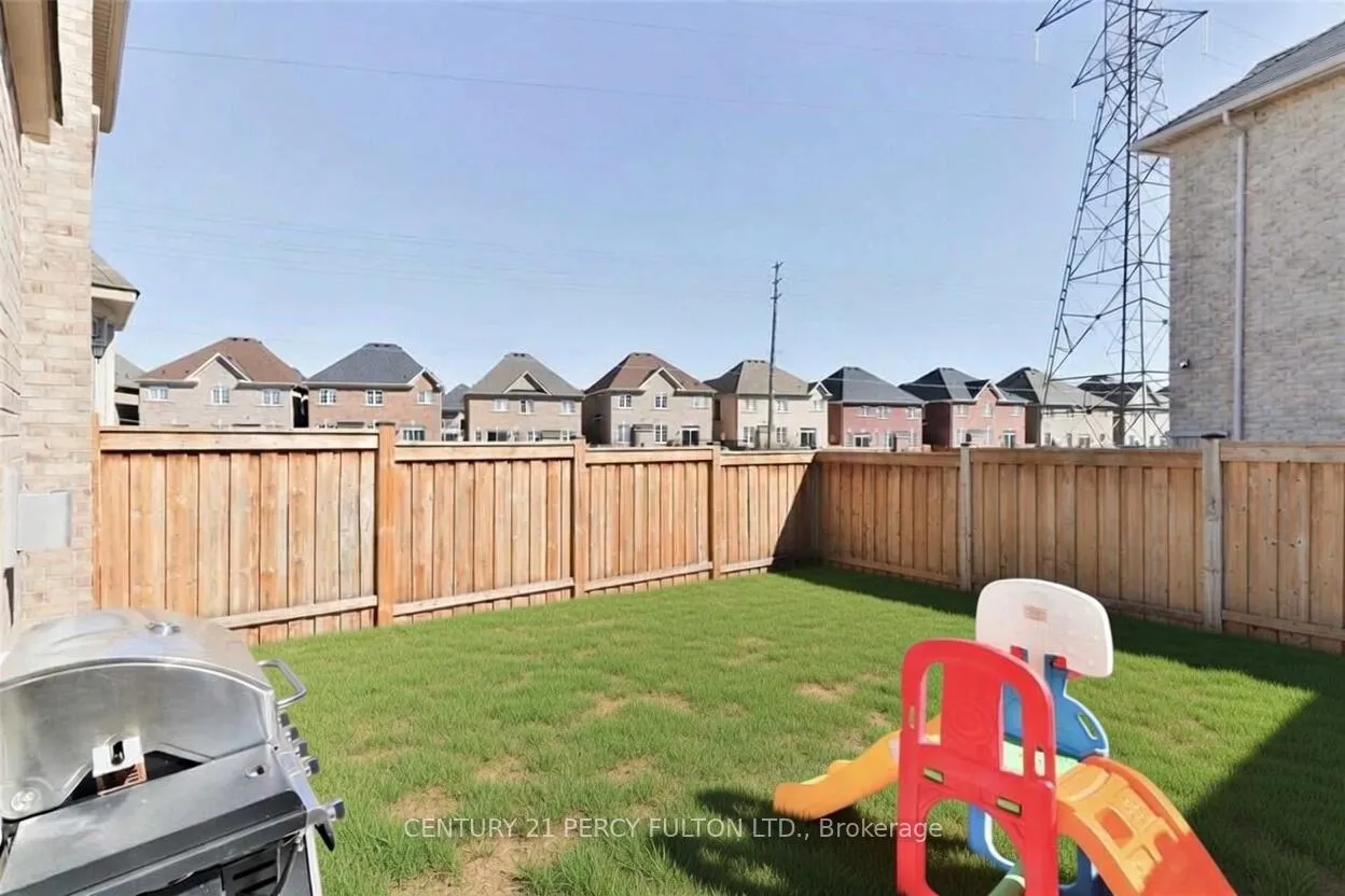 Photo 24 of 115 Bonnie Braes Drive, Brampton, Credit Valley — HOMEH