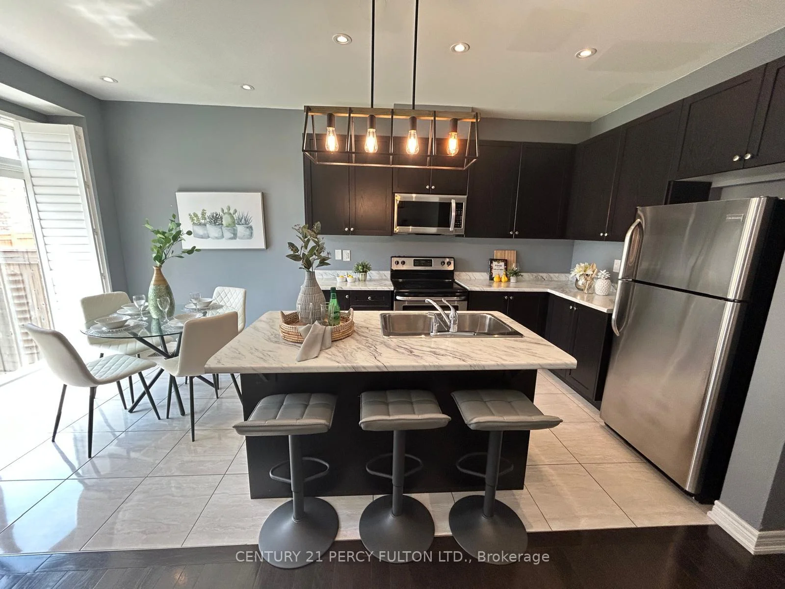 Photo 41 of 115 Bonnie Braes Drive, Brampton, Credit Valley — HOMEH