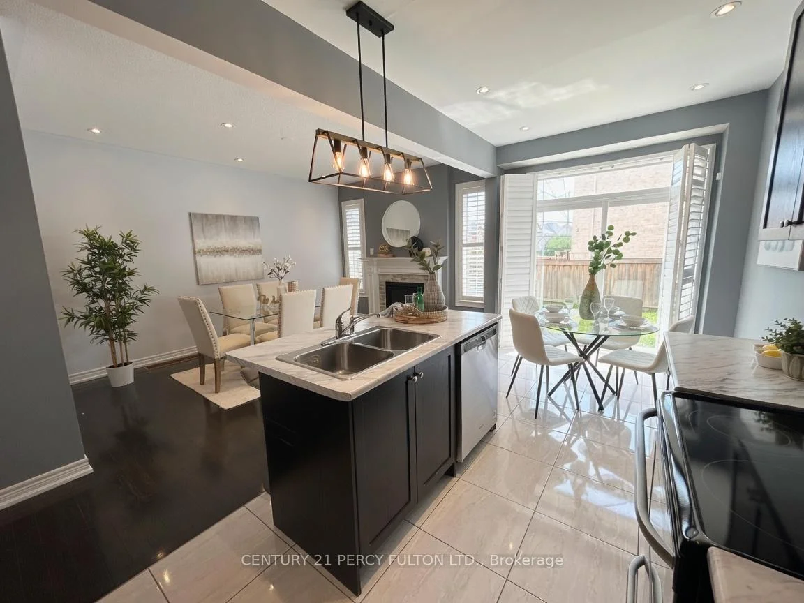 Photo 42 of 115 Bonnie Braes Drive, Brampton, Credit Valley — HOMEH