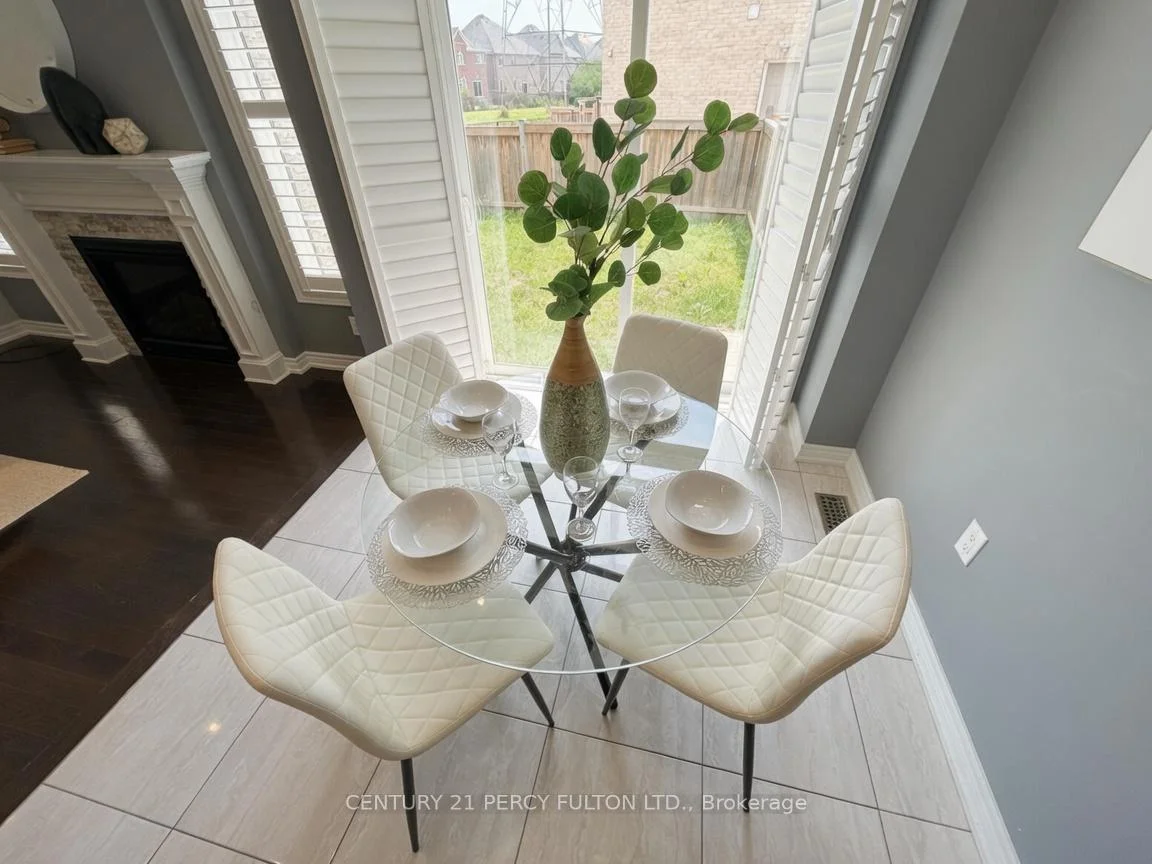 Photo 43 of 115 Bonnie Braes Drive, Brampton, Credit Valley — HOMEH