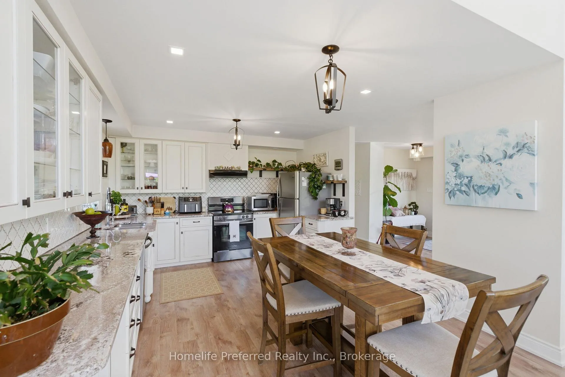 Photo 12 of 6070 28 Highway, North Kawartha — HOMEH