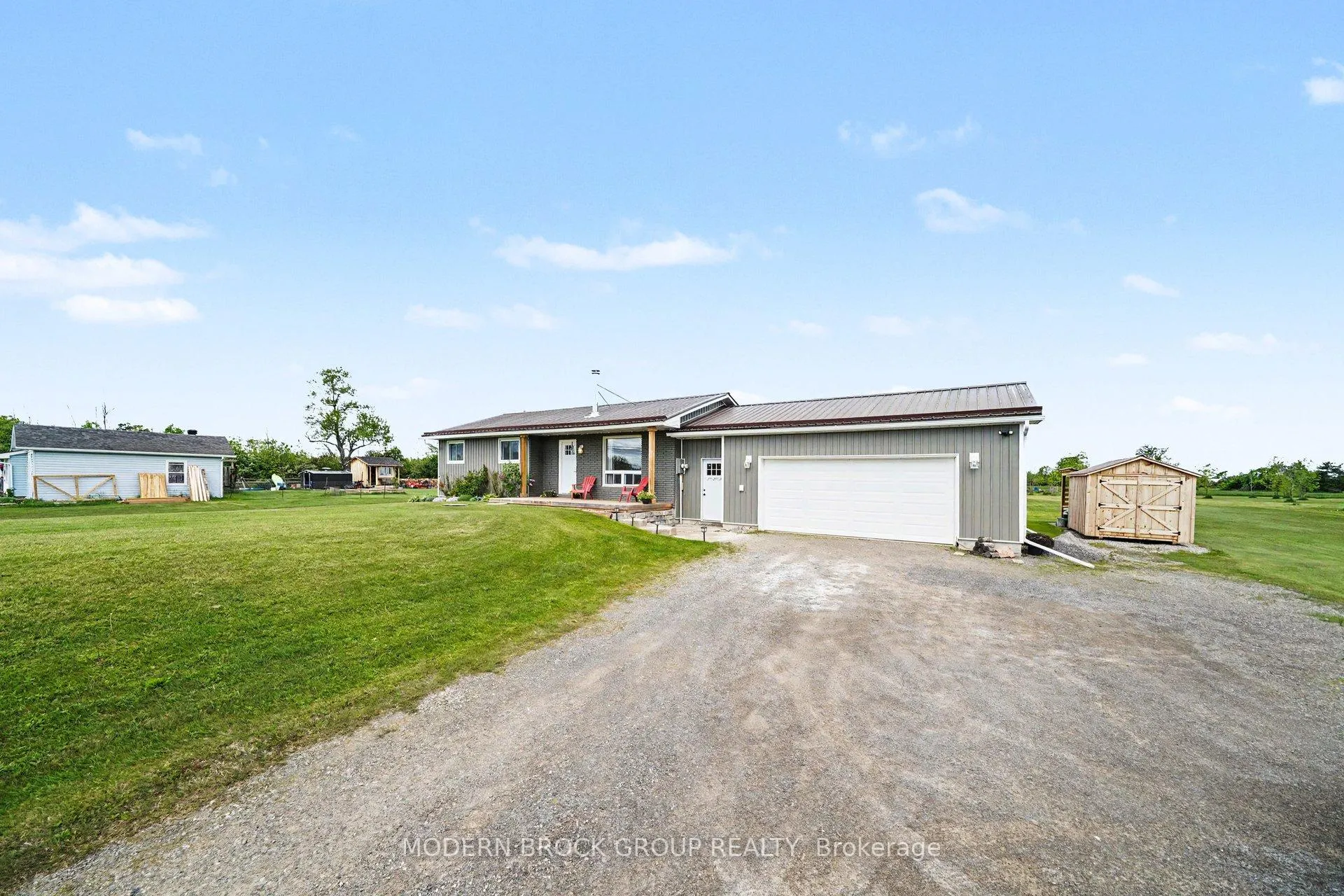 Photo 3 of 566 Highway 15, Rideau Lakes, Rideau Lakes (South Elmsley) Twp — HOMEH