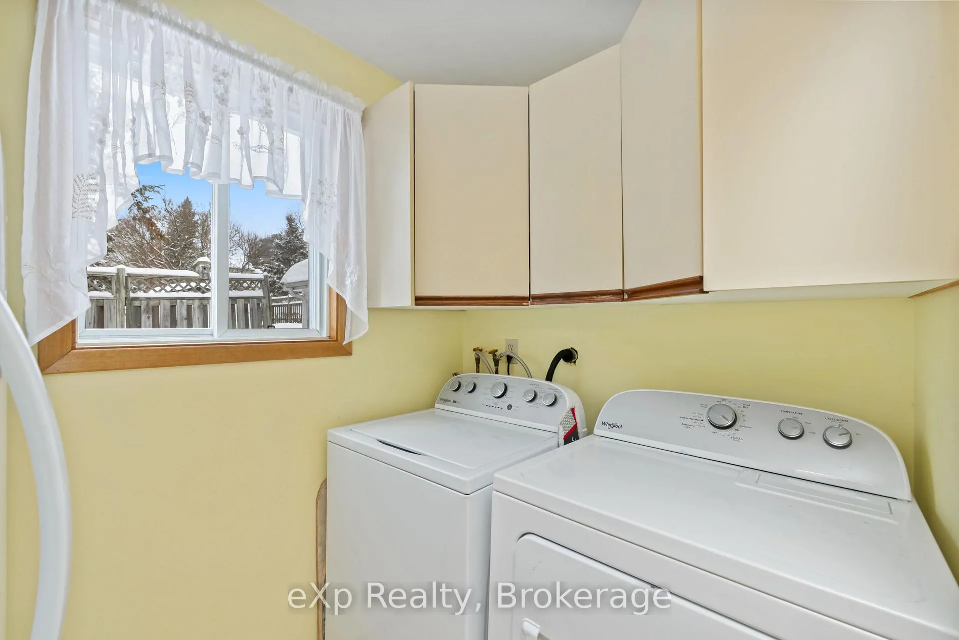 Photo 3 of 2 Henry Street, McKellar — HOMEH