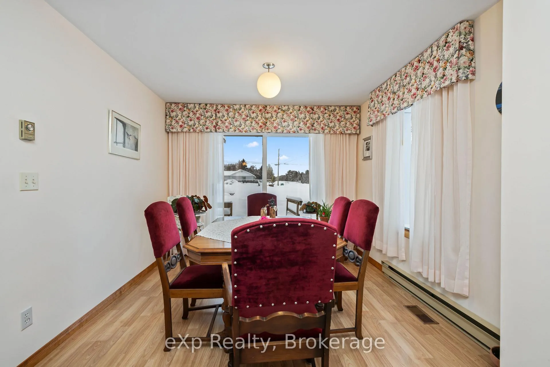 Photo 11 of 2 Henry Street, McKellar — HOMEH