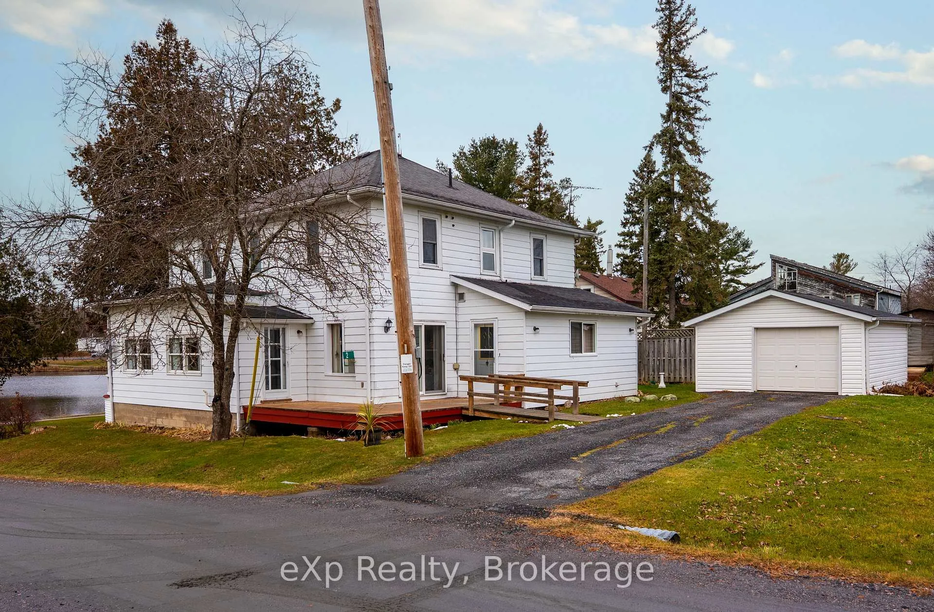 Photo 41 of 2 Henry Street, McKellar — HOMEH