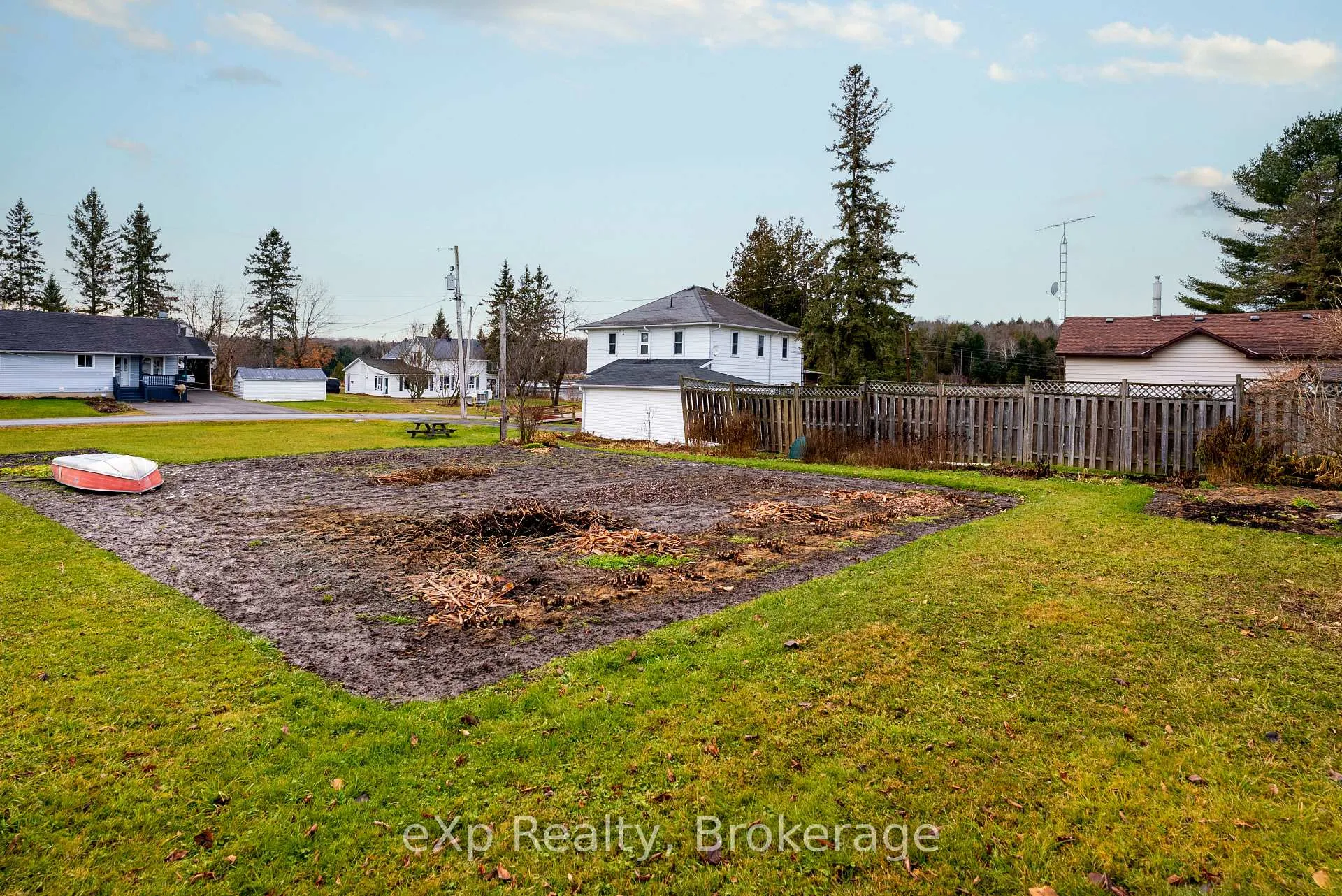 Photo 43 of 2 Henry Street, McKellar — HOMEH