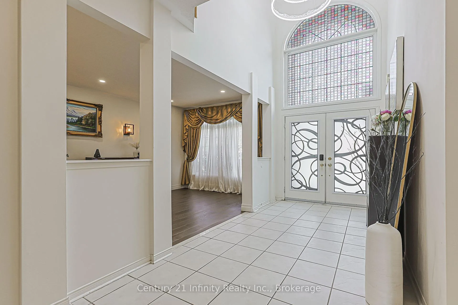 Photo 6 of 59 Splendor Drive, Whitby, Williamsburg — HOMEH