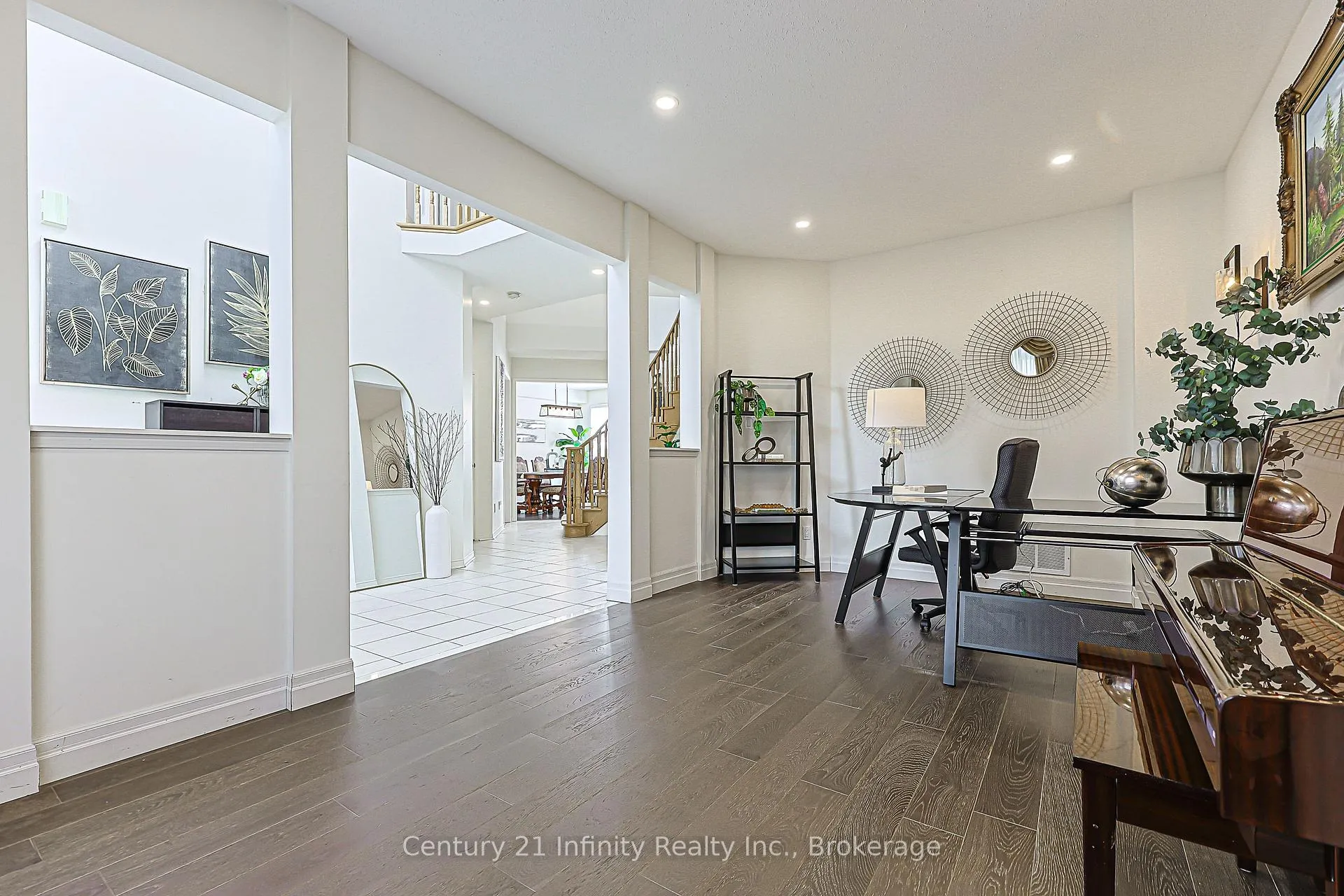 Photo 8 of 59 Splendor Drive, Whitby, Williamsburg — HOMEH