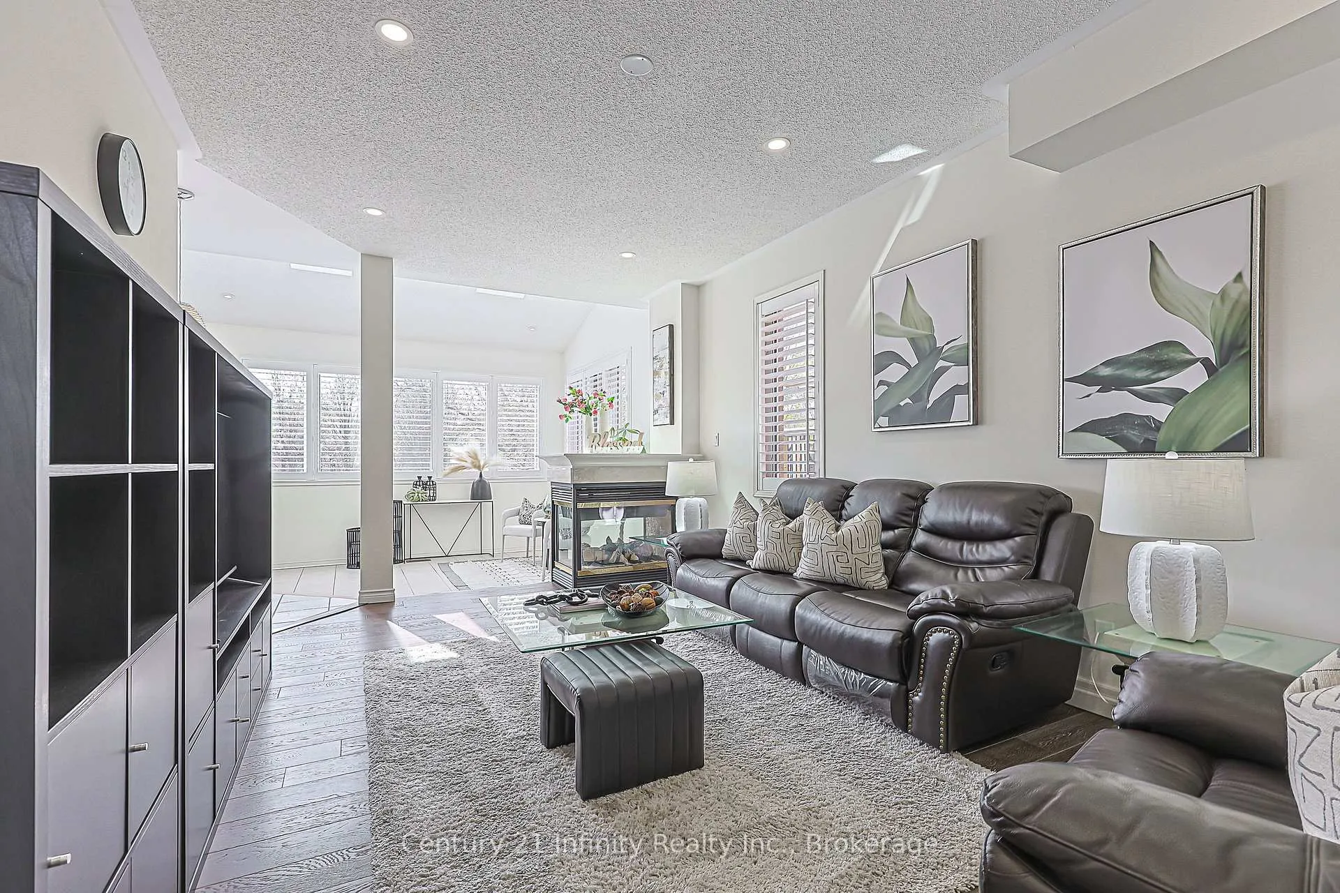 Photo 10 of 59 Splendor Drive, Whitby, Williamsburg — HOMEH