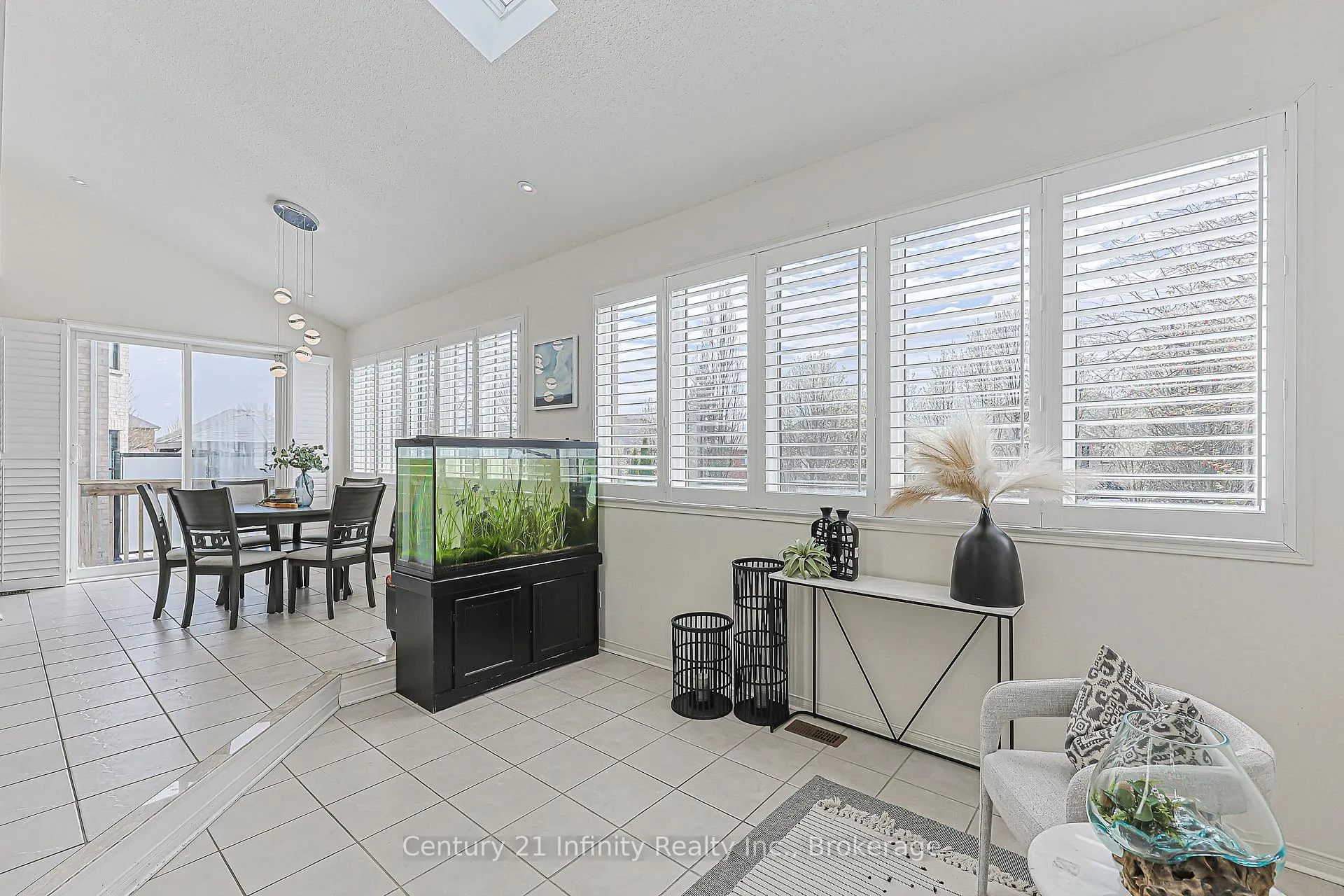 Photo 15 of 59 Splendor Drive, Whitby, Williamsburg — HOMEH