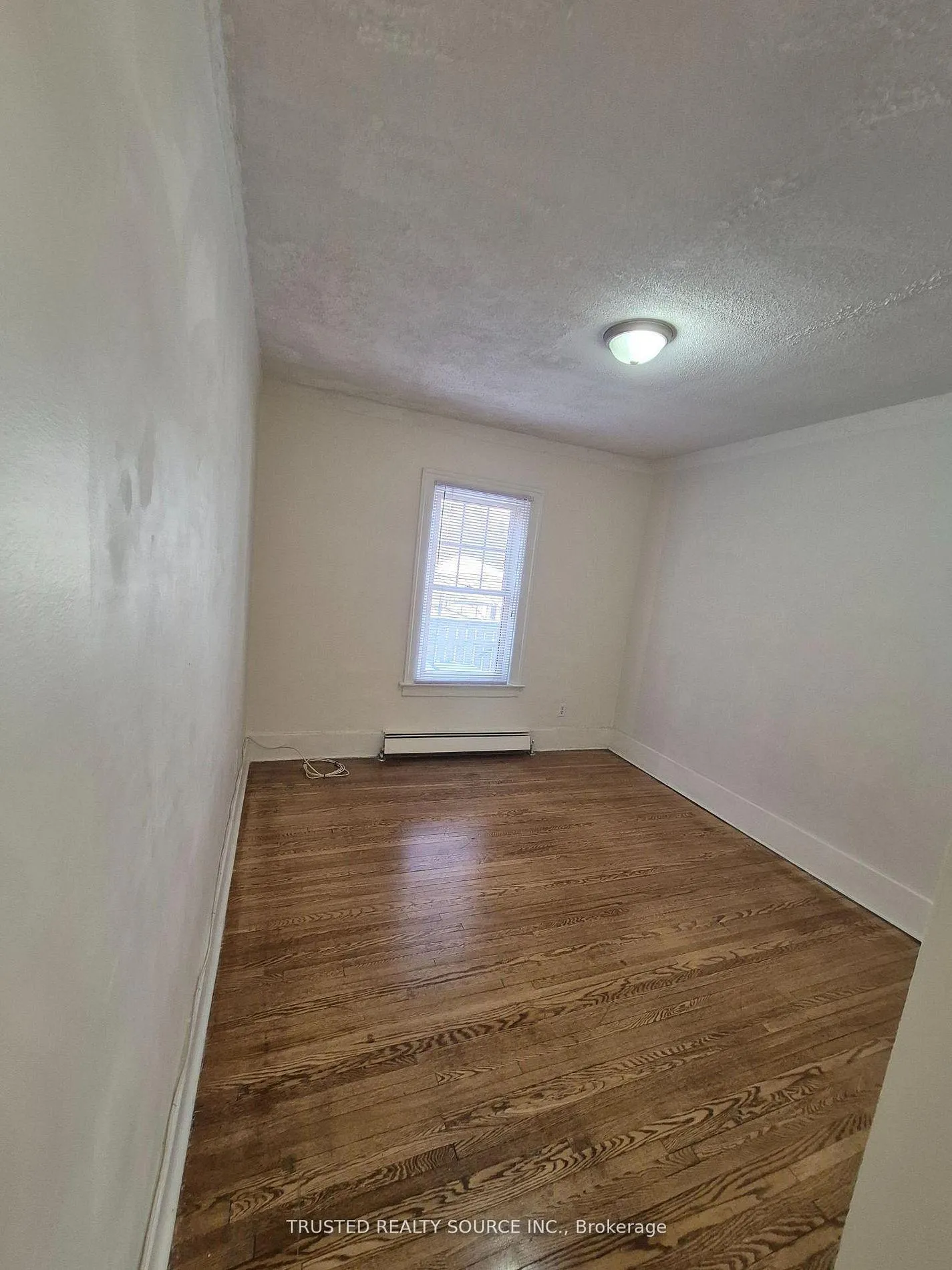 Photo 14 of Unit #3, 1614 Ontario Street, Windsor — HOMEH