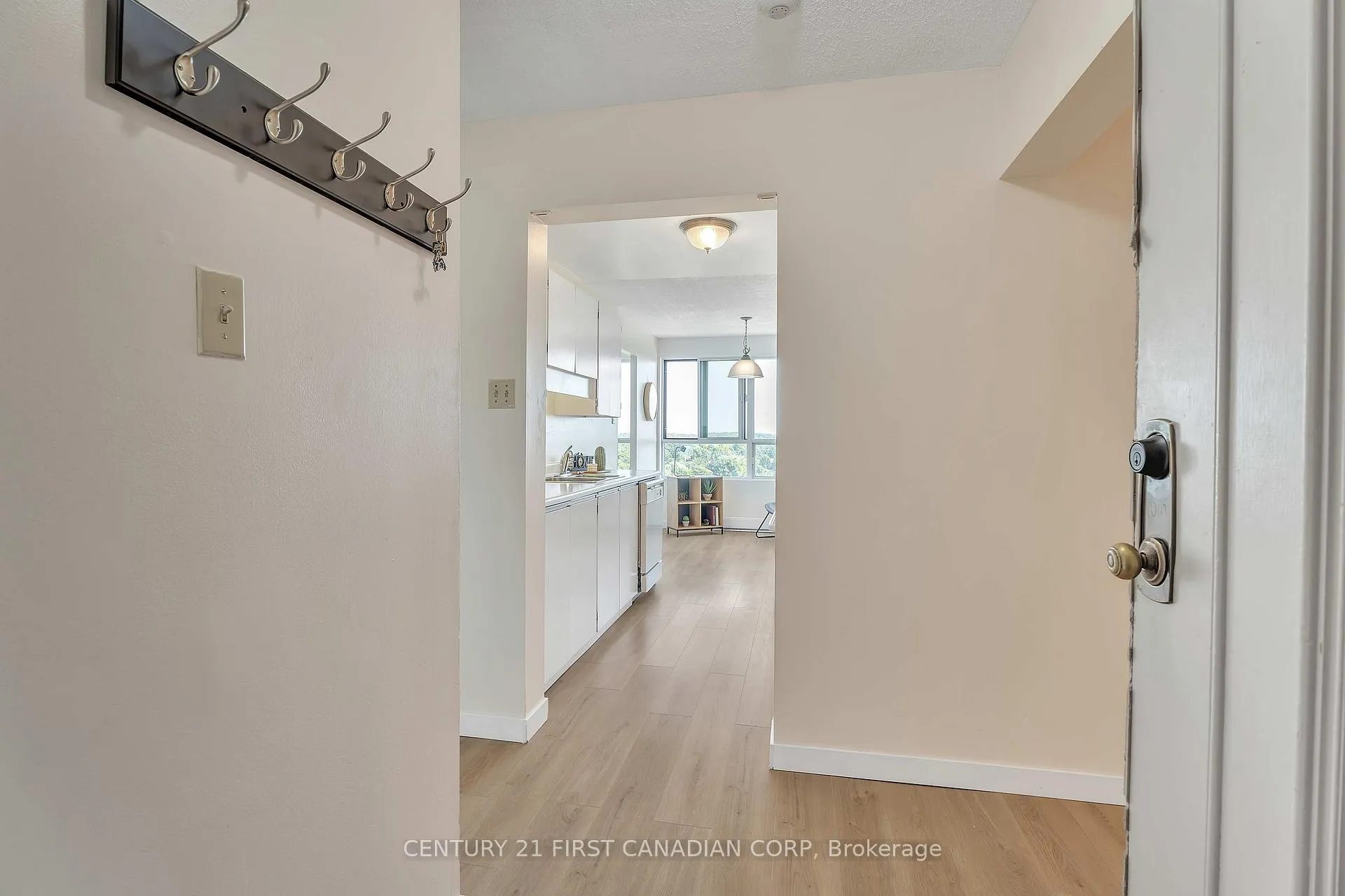 Photo 3 of Unit 1010, 600 Grenfell Drive, London, North C — HOMEH