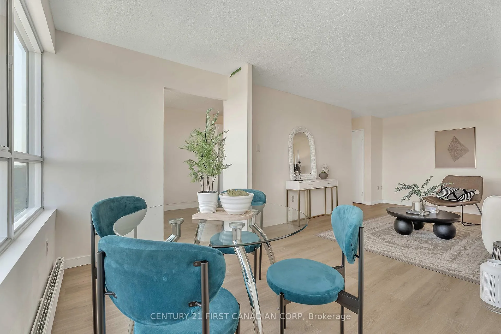Photo 8 of Unit 1010, 600 Grenfell Drive, London, North C — HOMEH