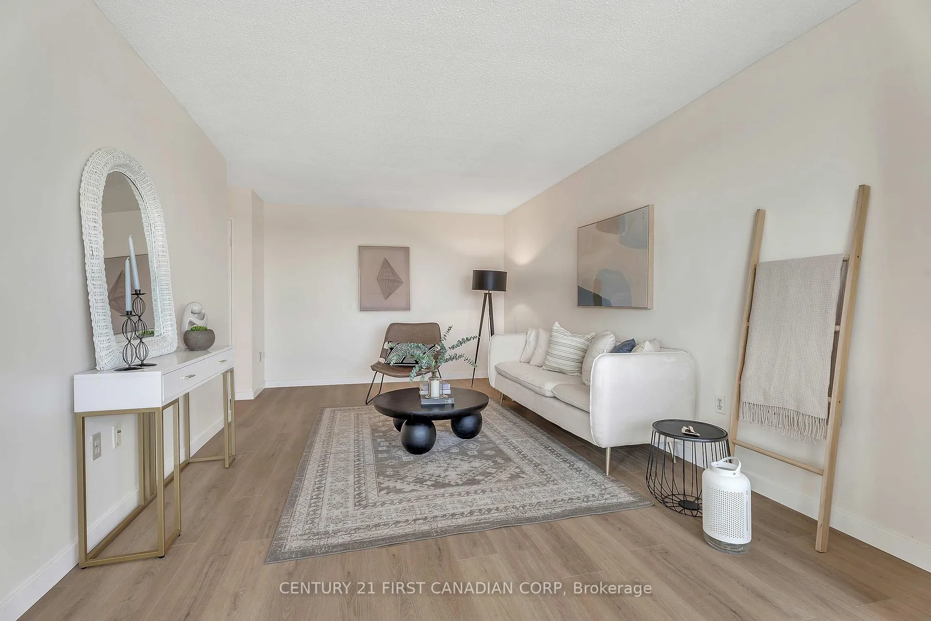 Photo 9 of Unit 1010, 600 Grenfell Drive, London, North C — HOMEH