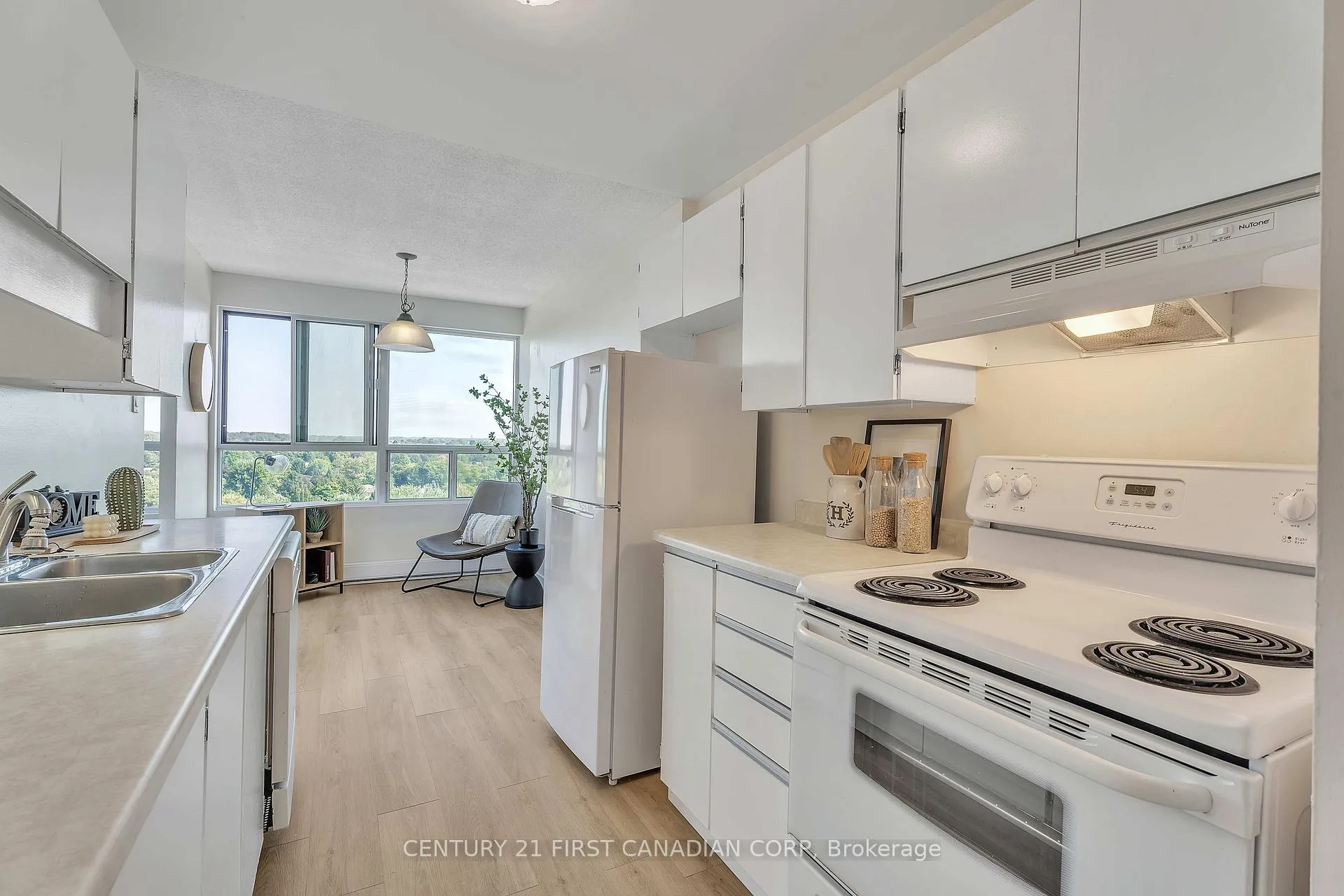 Photo 16 of Unit 1010, 600 Grenfell Drive, London, North C — HOMEH