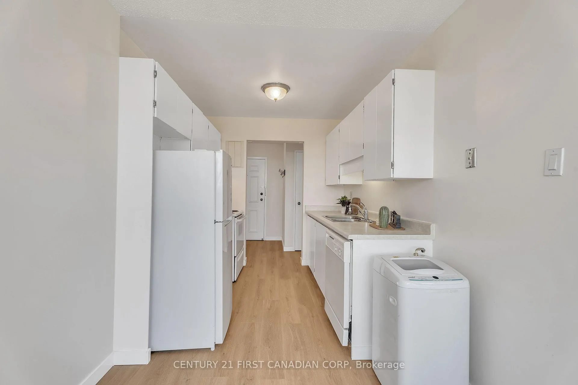 Photo 17 of Unit 1010, 600 Grenfell Drive, London, North C — HOMEH