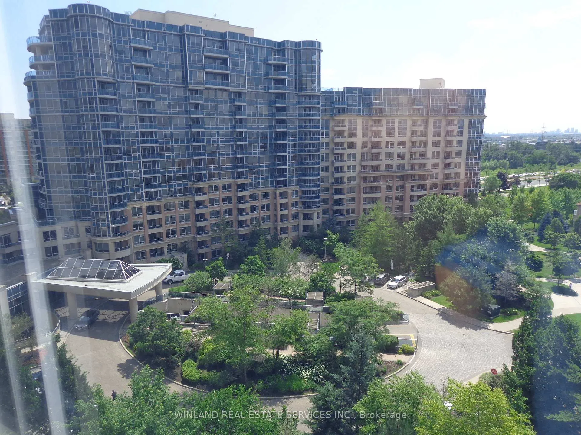 Photo 2 of Unit 1106, 33 Cox Boulevard, Markham, Buttonville — HOMEH