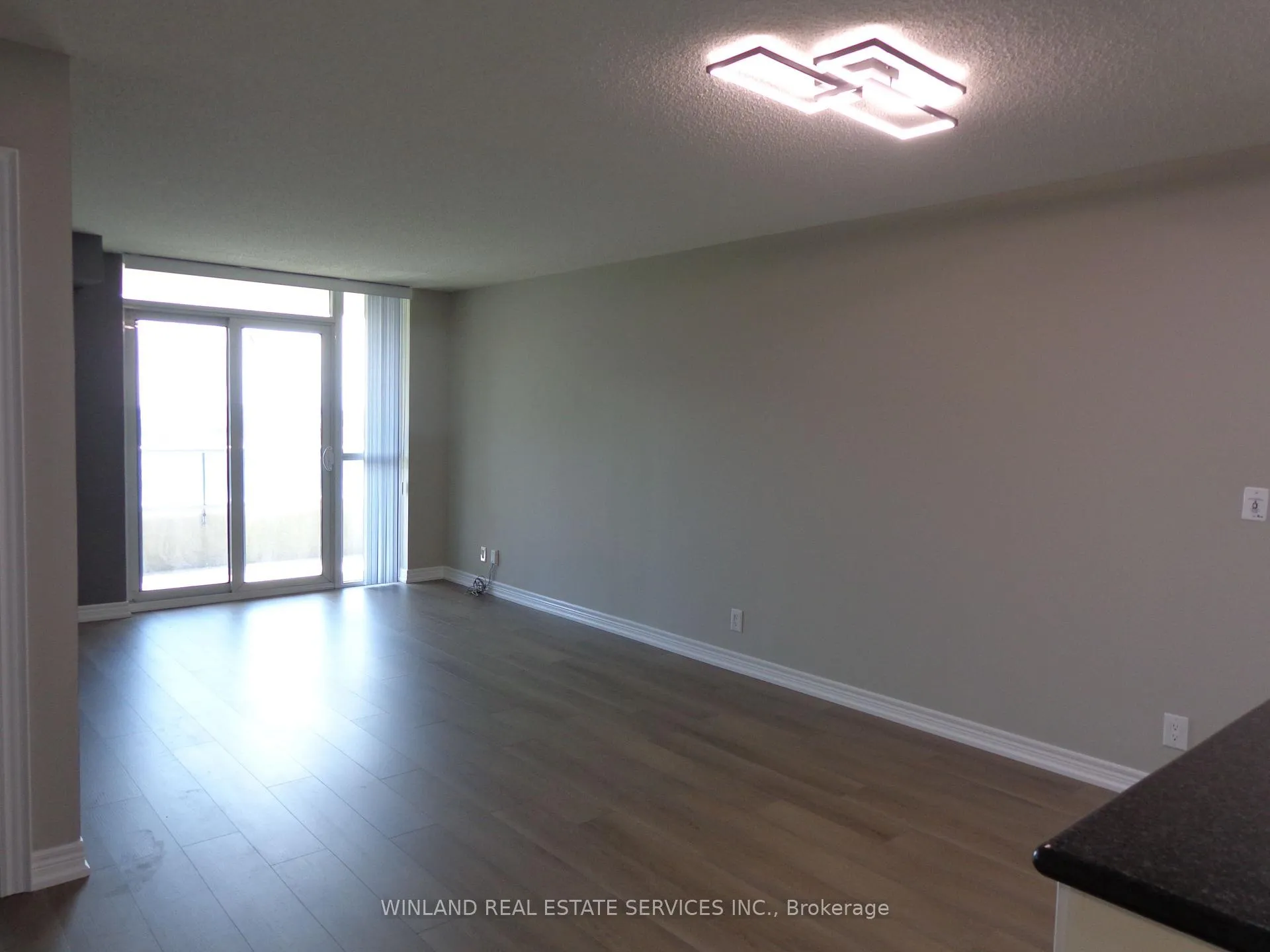 Photo 5 of Unit 1106, 33 Cox Boulevard, Markham, Buttonville — HOMEH