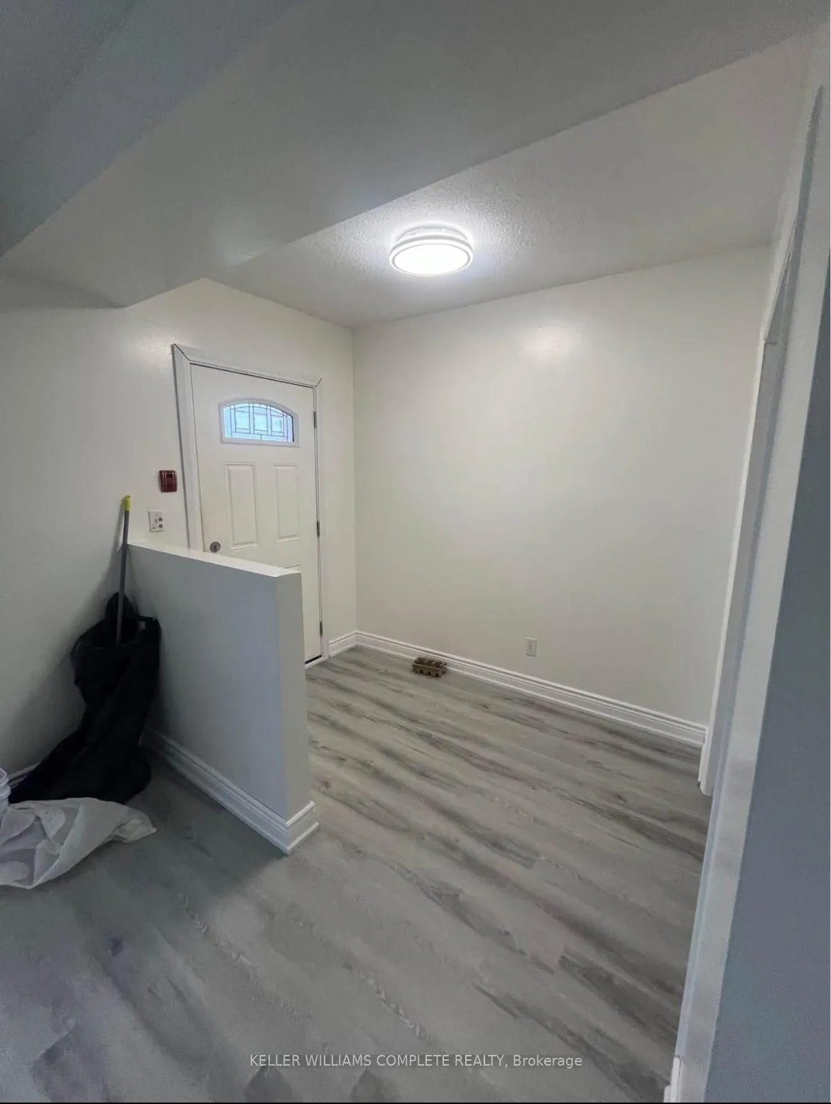 Photo 4 of Unit 2, 4687 First Avenue, Niagara Falls, Cherrywood — HOMEH