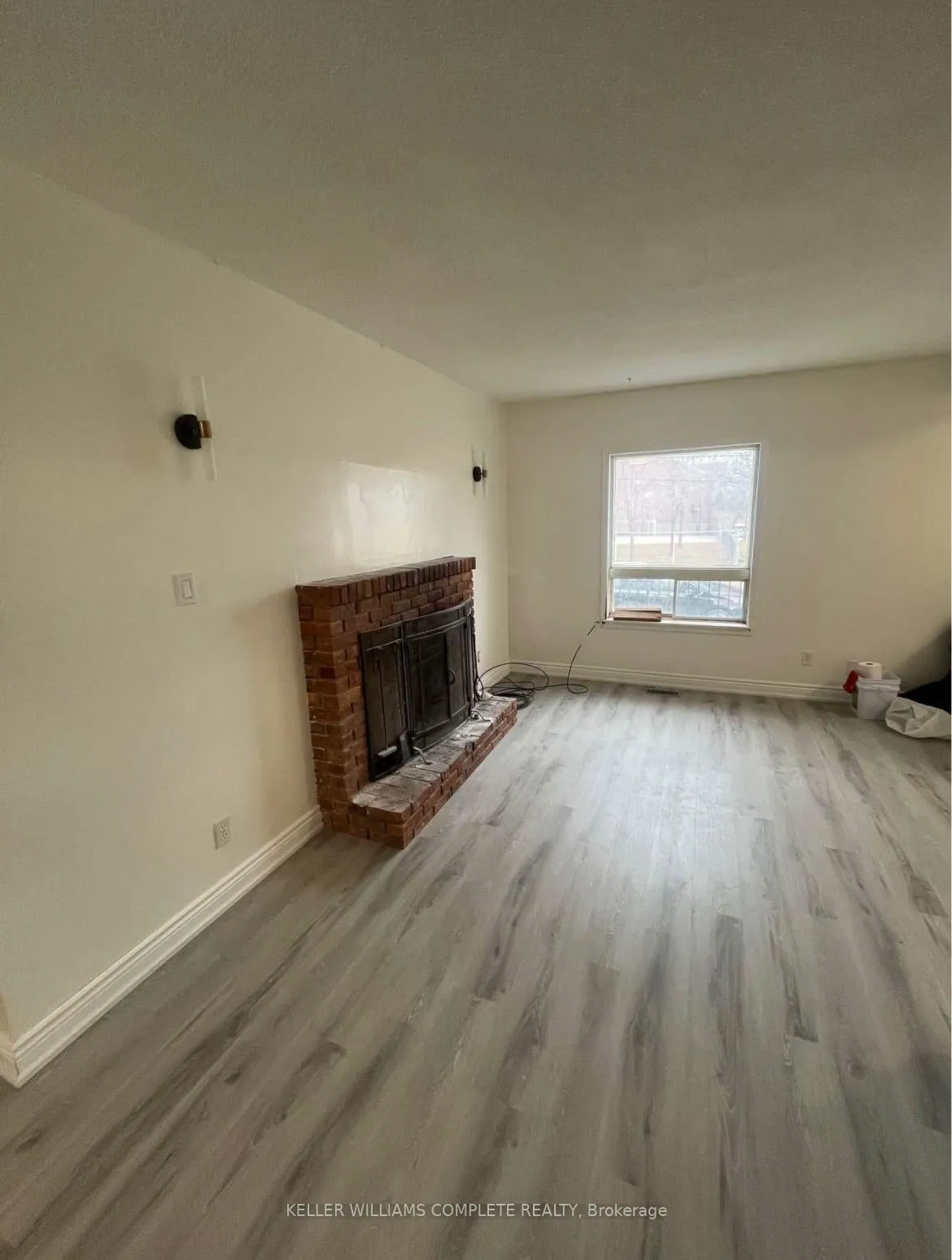 Photo 7 of Unit 2, 4687 First Avenue, Niagara Falls, Cherrywood — HOMEH