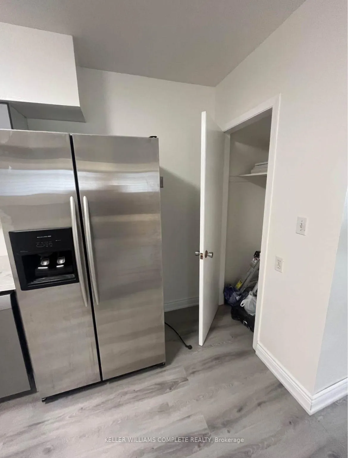 Photo 12 of Unit 2, 4687 First Avenue, Niagara Falls, Cherrywood — HOMEH