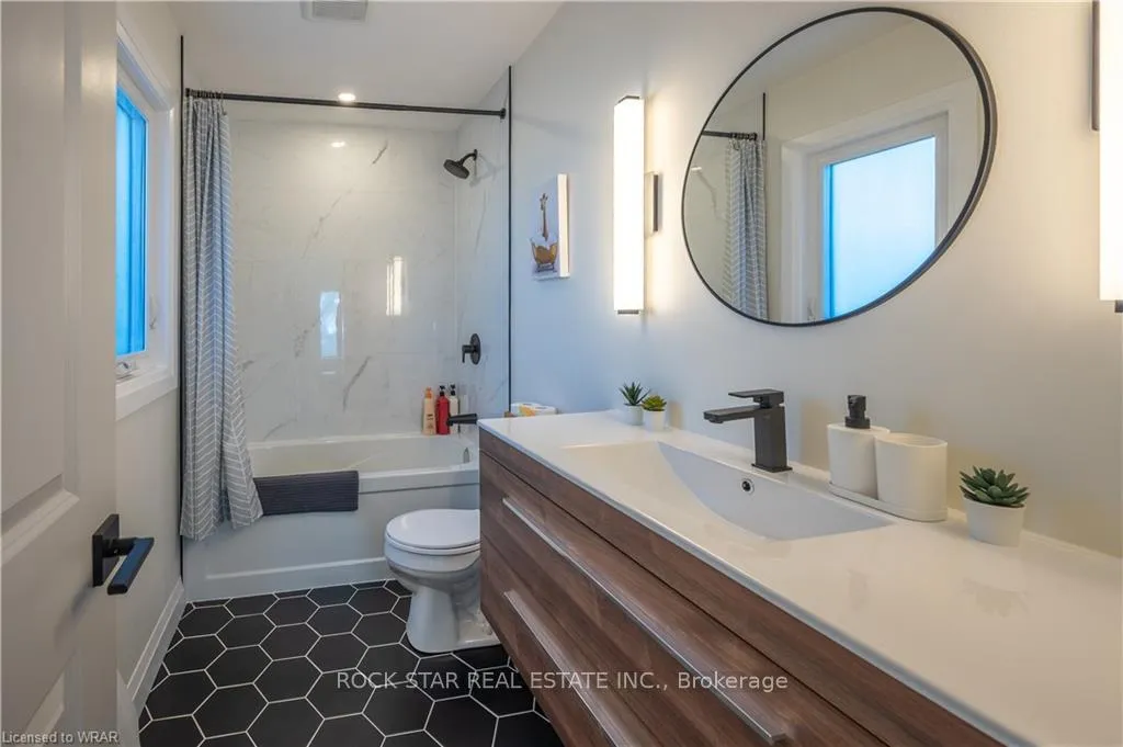 Photo 13 of Unit Rear, 48 Harber Avenue, Kitchener — HOMEH