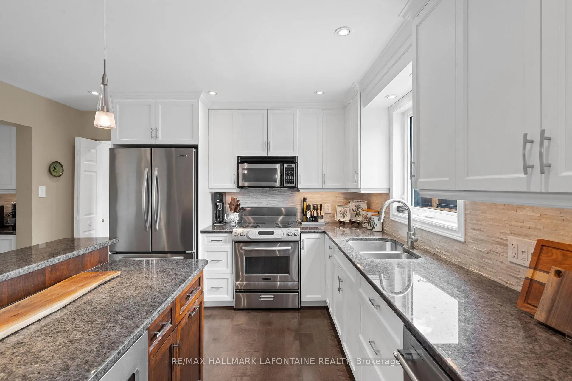 Photo 13 of 8 Steventon Crescent, Ottawa, Stittsville (Central) — HOMEH
