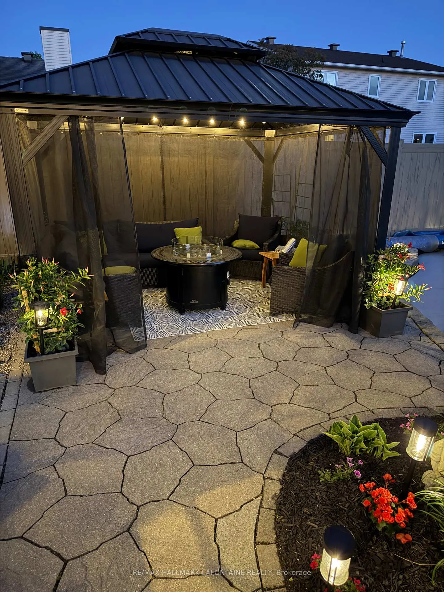 Photo 43 of 8 Steventon Crescent, Ottawa, Stittsville (Central) — HOMEH