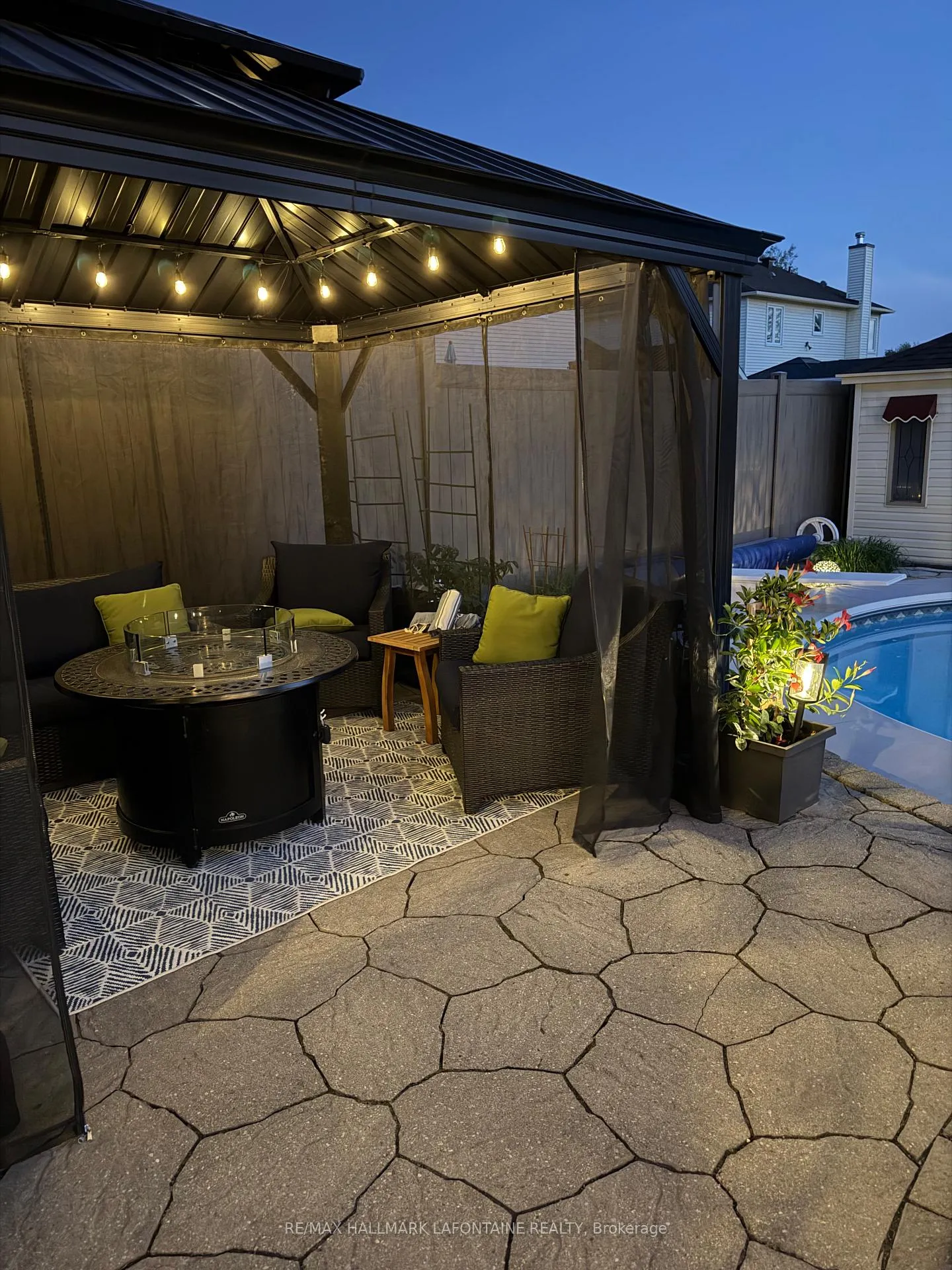 Photo 45 of 8 Steventon Crescent, Ottawa, Stittsville (Central) — HOMEH