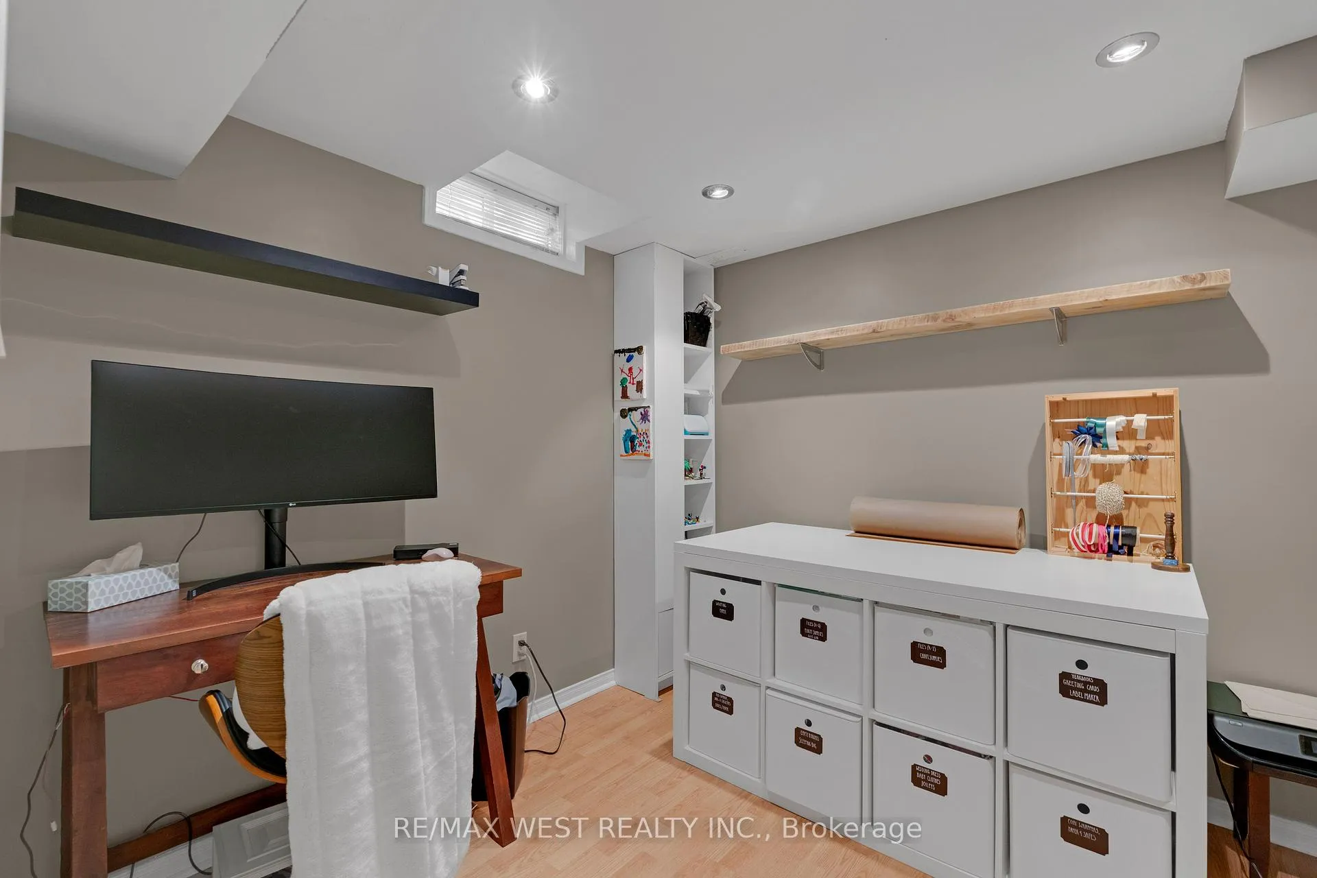 Photo 14 of 34 Crestridge Drive, Caledon, Bolton North — HOMEH